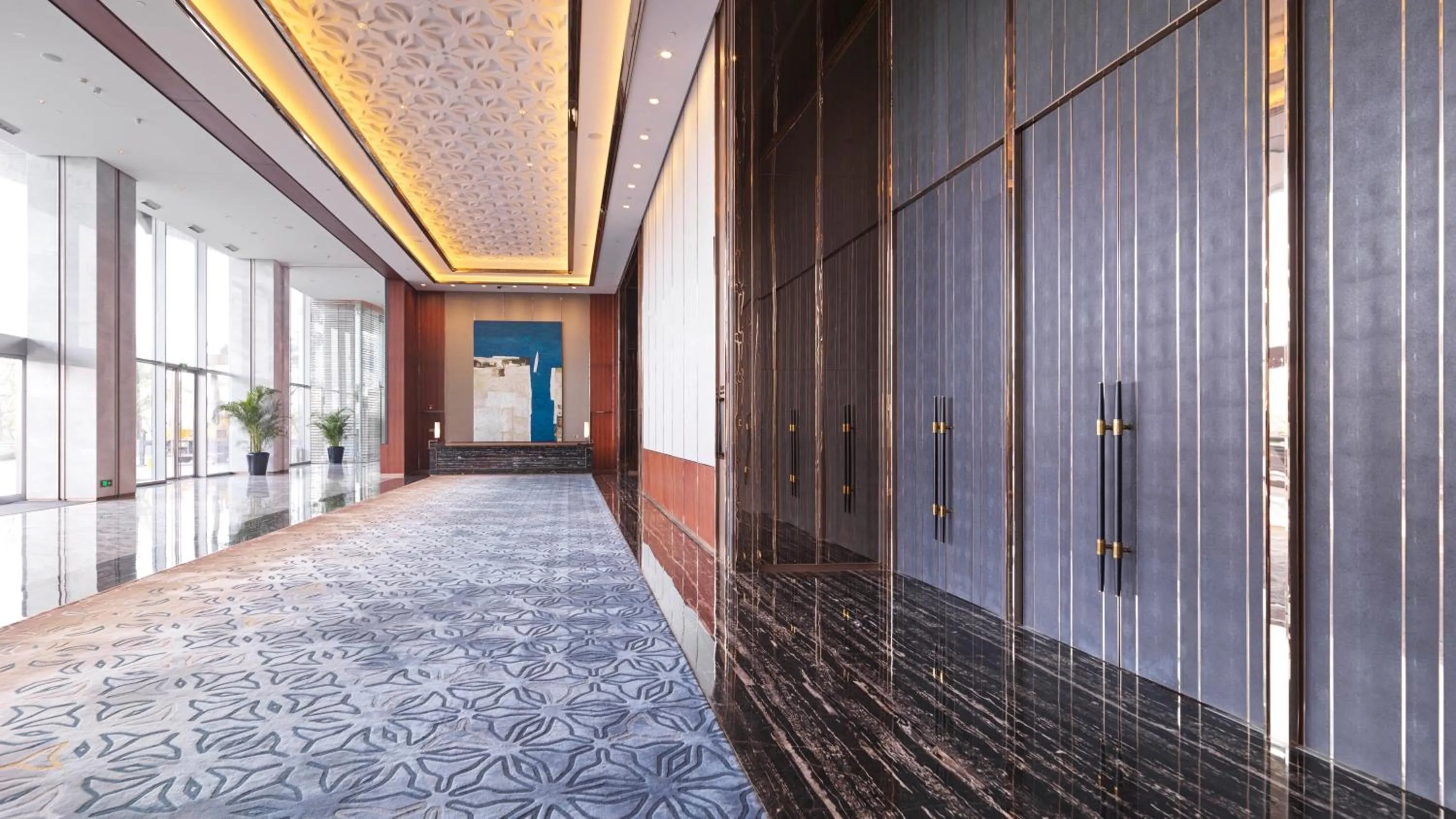 Meeting/conference room in InterContinental Guangzhou Exhibition Center by IHG