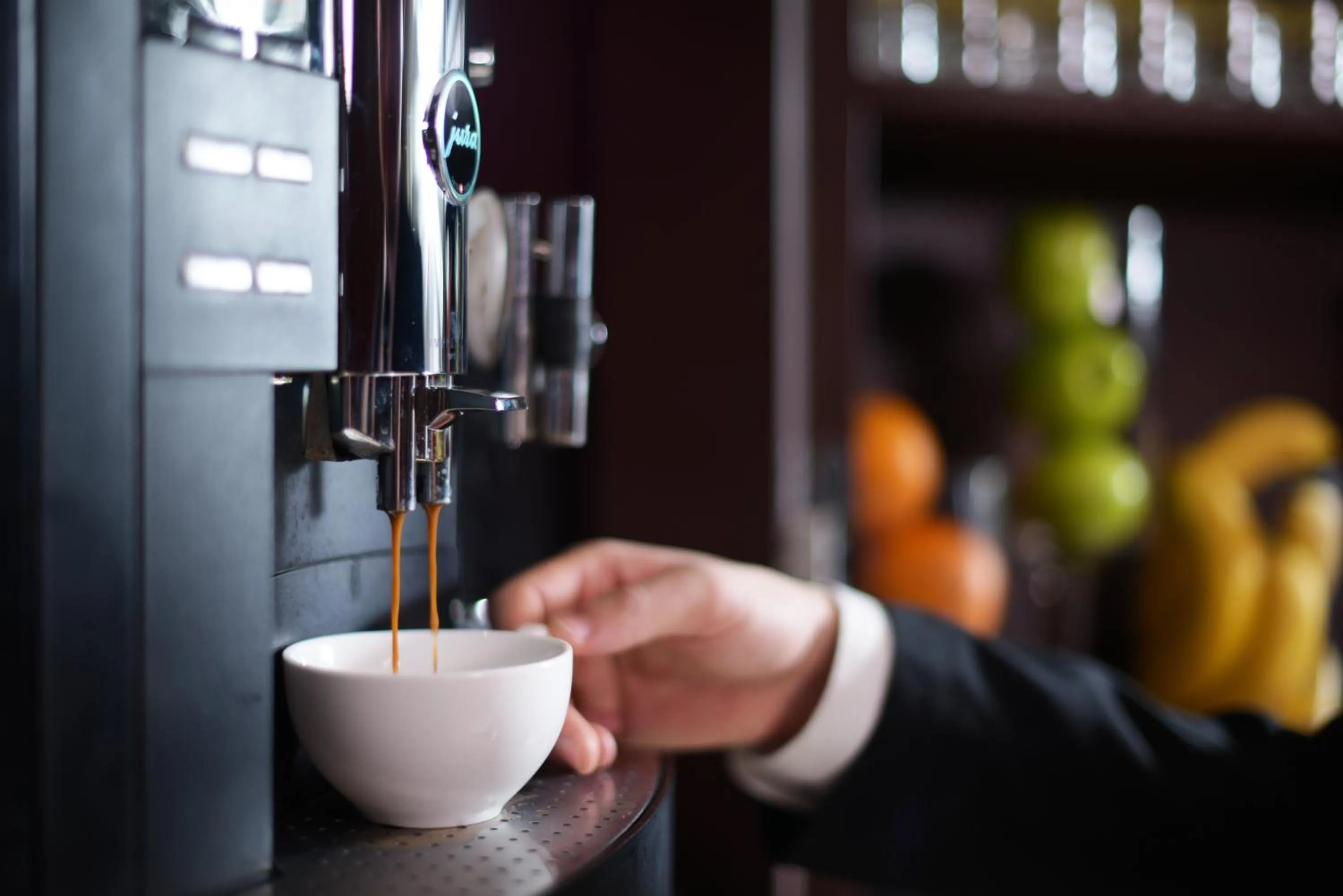 Restaurant/places to eat in InterContinental Guangzhou Exhibition Center by IHG