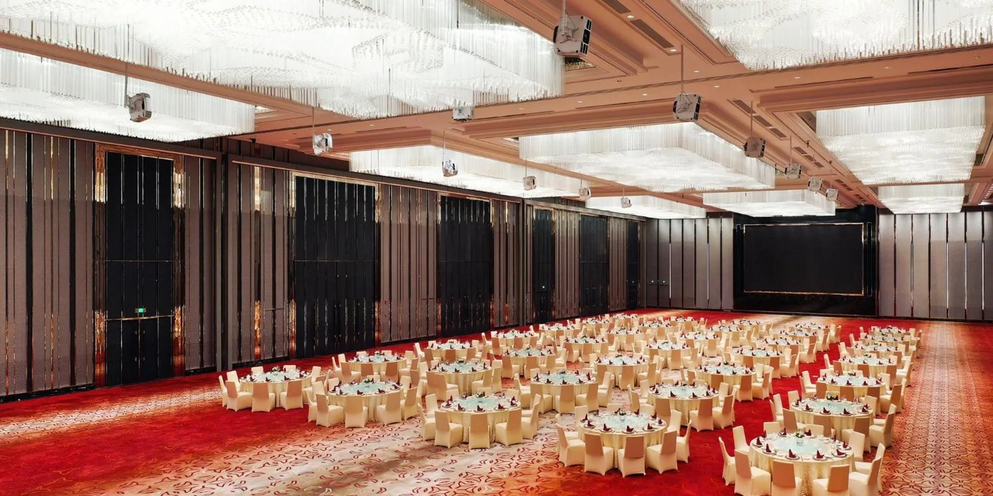 Banquet/Function facilities in InterContinental Guangzhou Exhibition Center by IHG