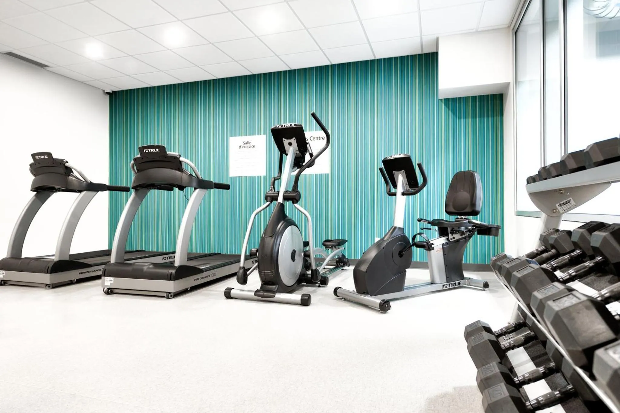 Fitness centre/facilities in Holiday Inn Express & Suites - Trois Rivieres Ouest by IHG