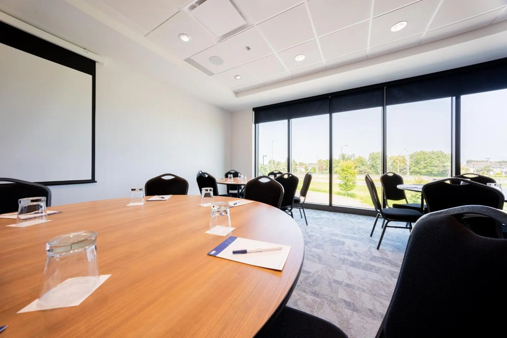 Meeting/conference room in Holiday Inn Express & Suites - Trois Rivieres Ouest by IHG