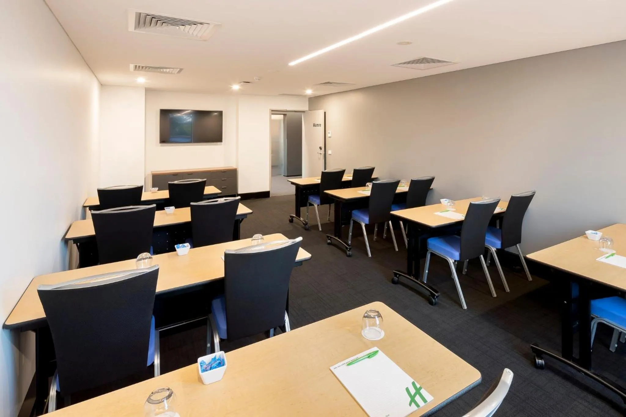 Meeting/conference room in Holiday Inn Sydney St Marys by IHG