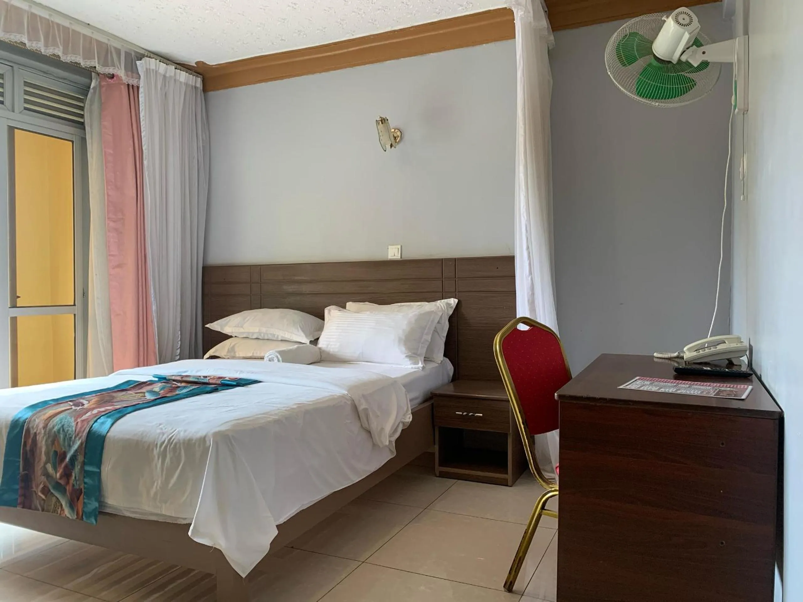 Bed in Agenda 2000 Hotels Ltd