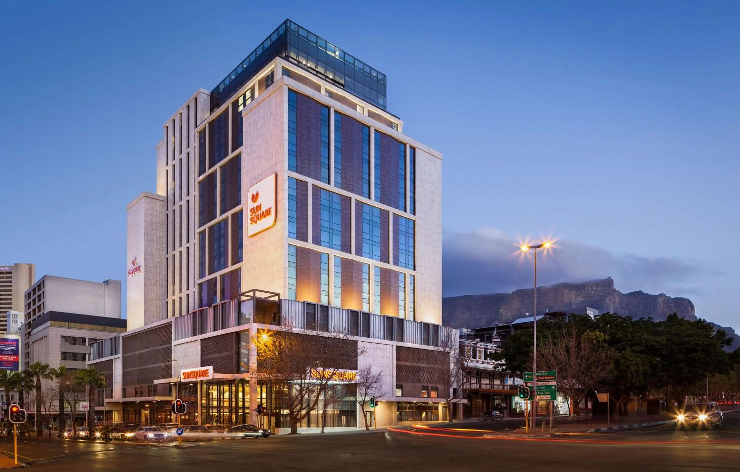 Property building in SunSquare Cape Town City Bowl
