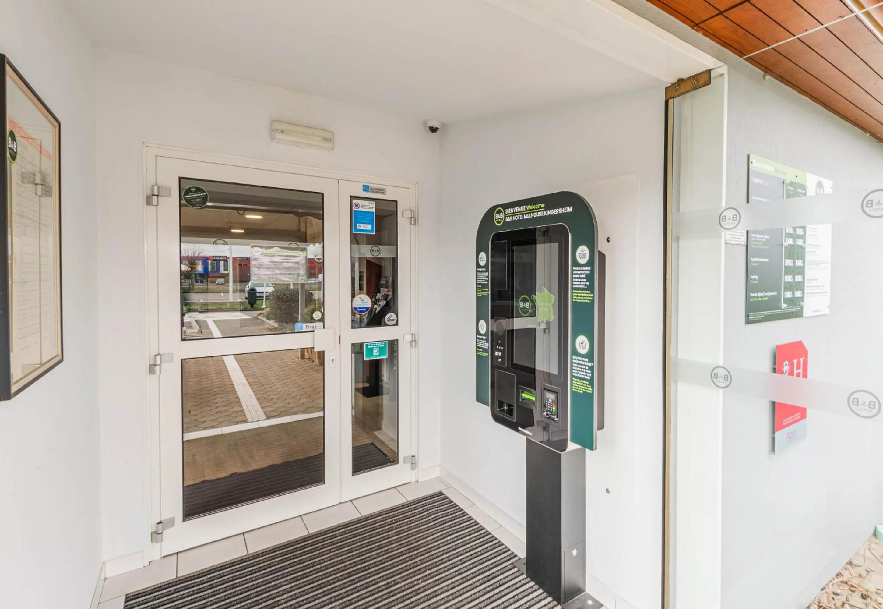 Facade/entrance in B&B HOTEL Mulhouse Kingersheim