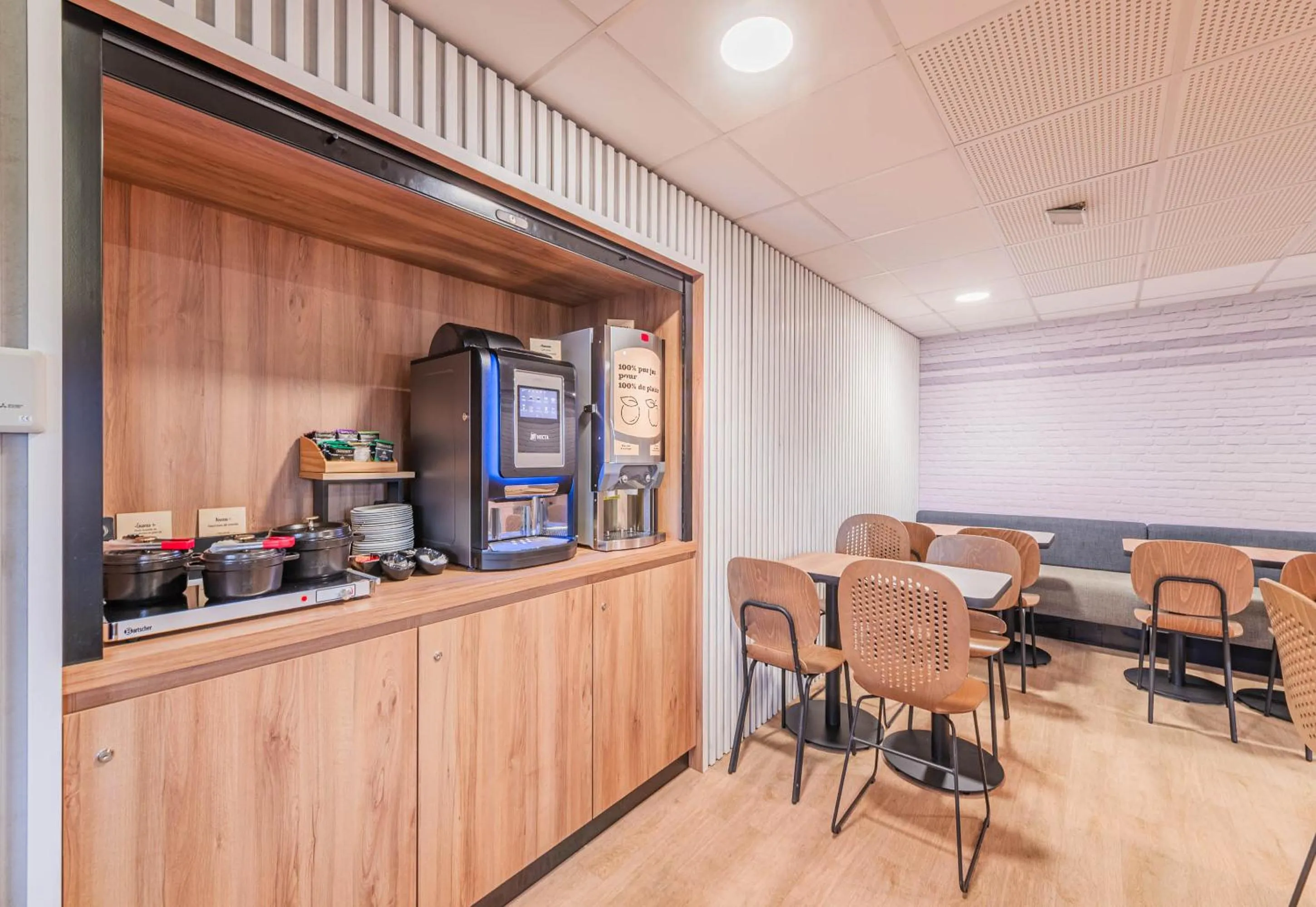 Breakfast in B&B HOTEL Mulhouse Kingersheim