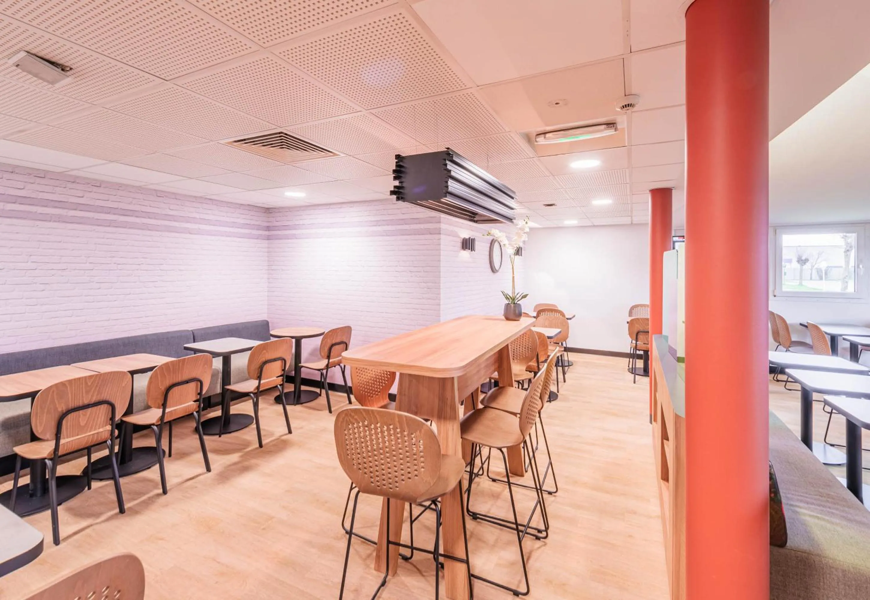 Breakfast in B&B HOTEL Mulhouse Kingersheim