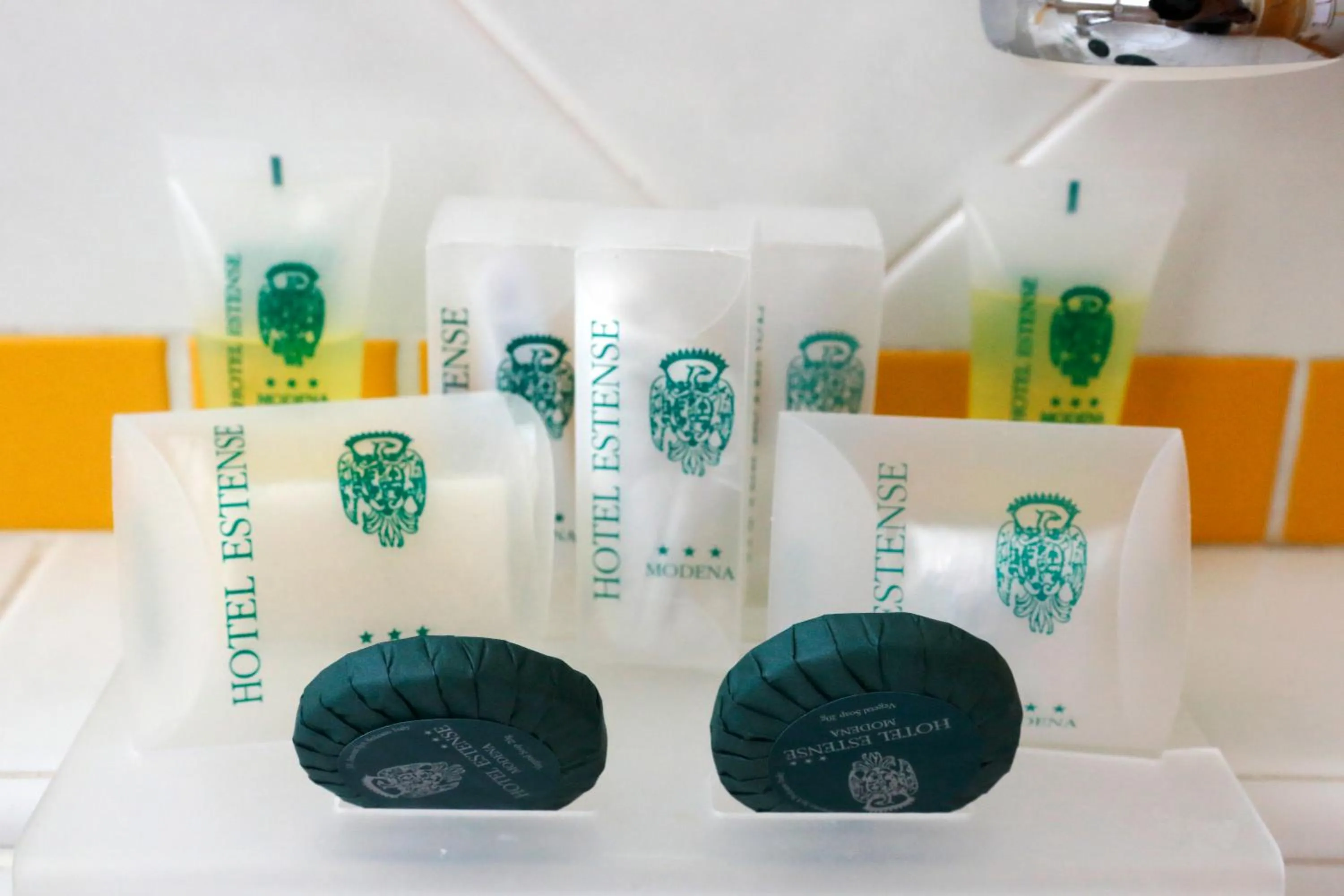 Bathroom in Hotel Estense