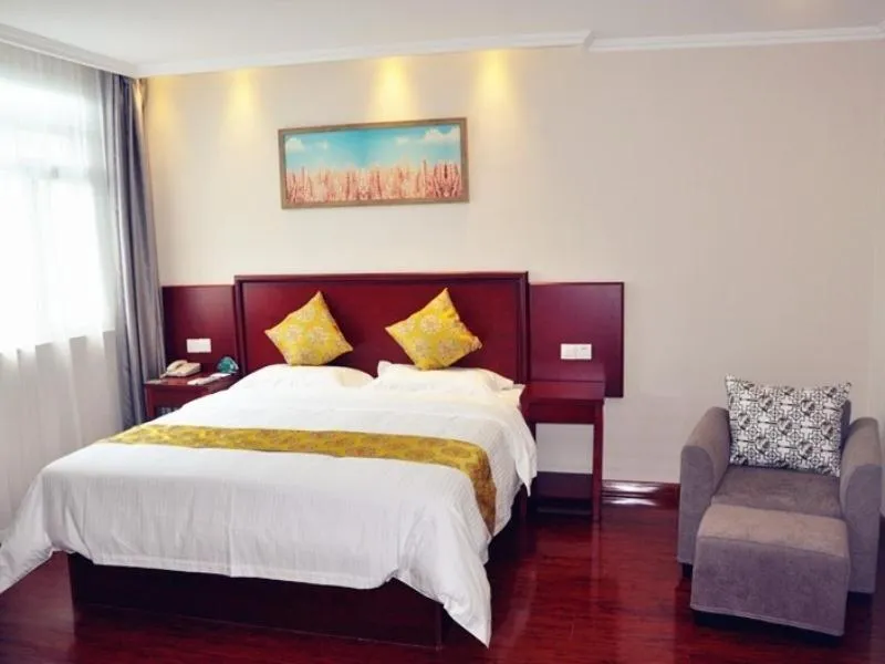 Bed in GreenTree Inn XuZhou Benteng Avenue Express Hotel