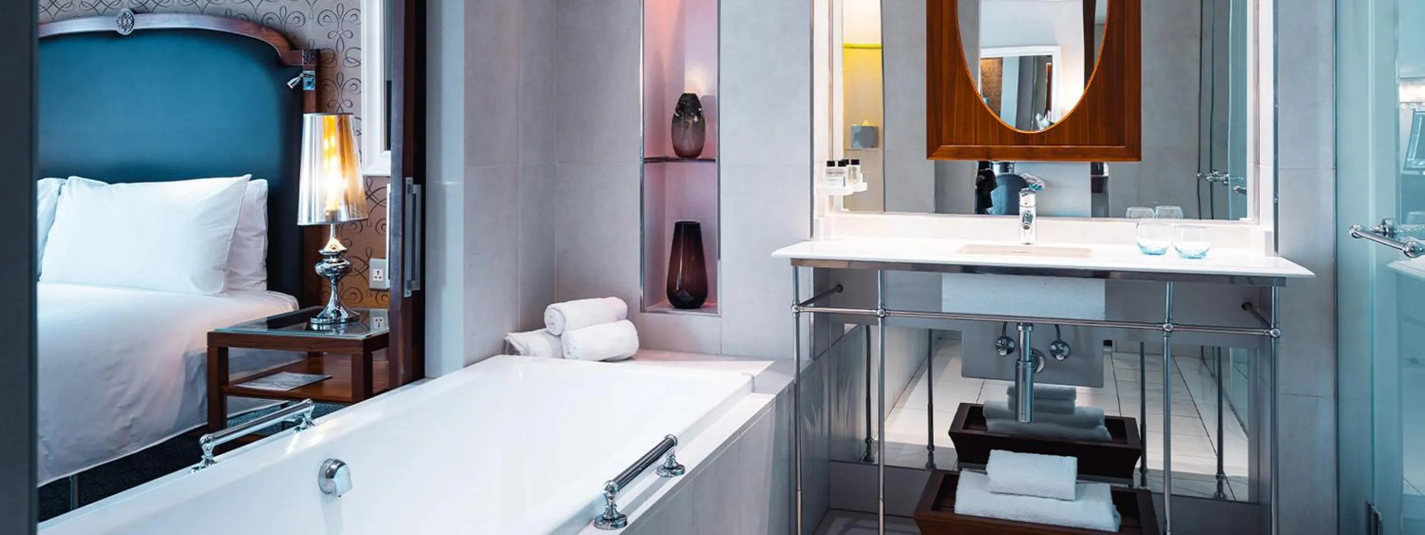 Bed in Pivot Hotel Montecasino