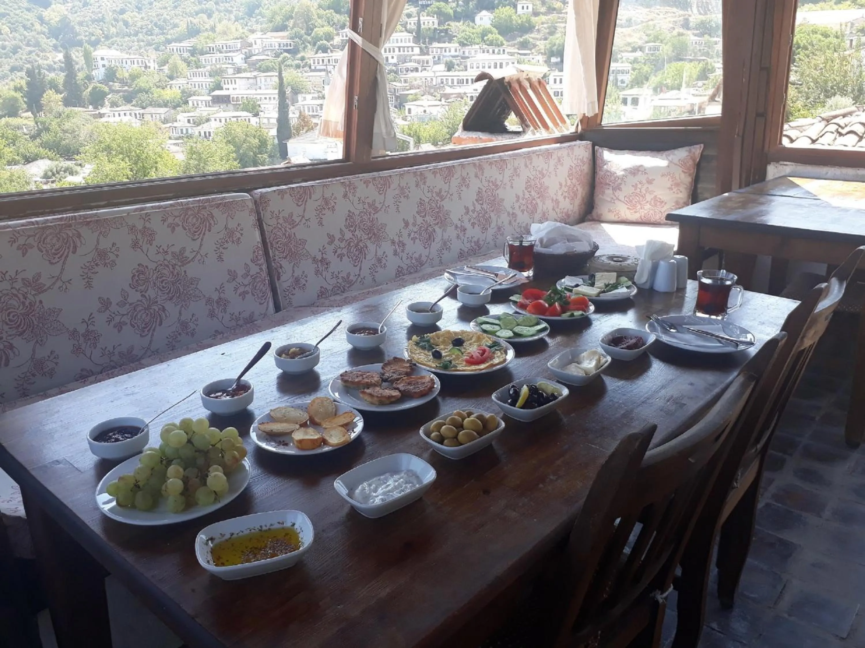 Breakfast in Kirkinca Hotel