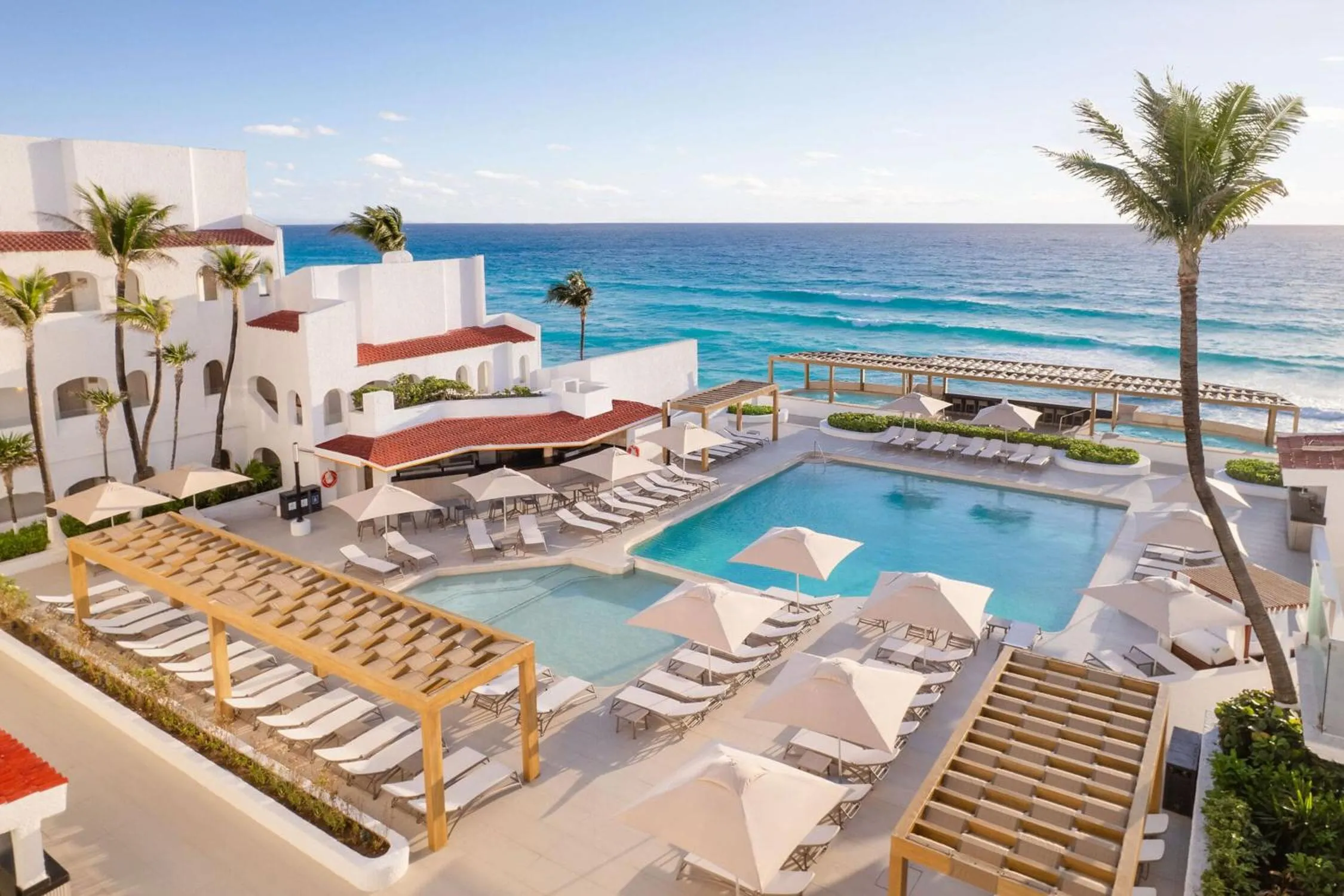 Swimming pool in GR Solaris Caribe Adults Only - All Inclusive