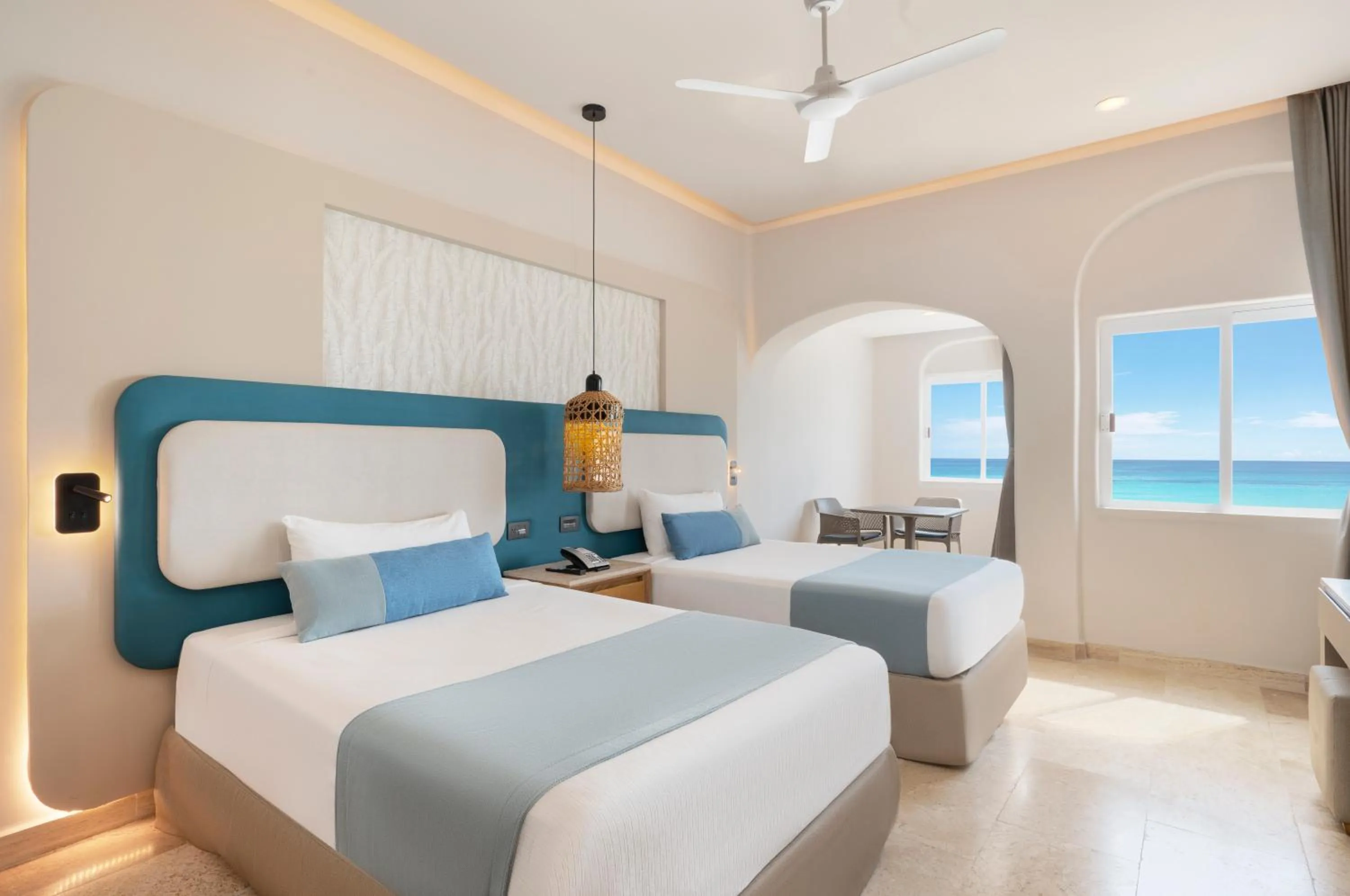 Bed in GR Solaris Caribe Adults Only - All Inclusive