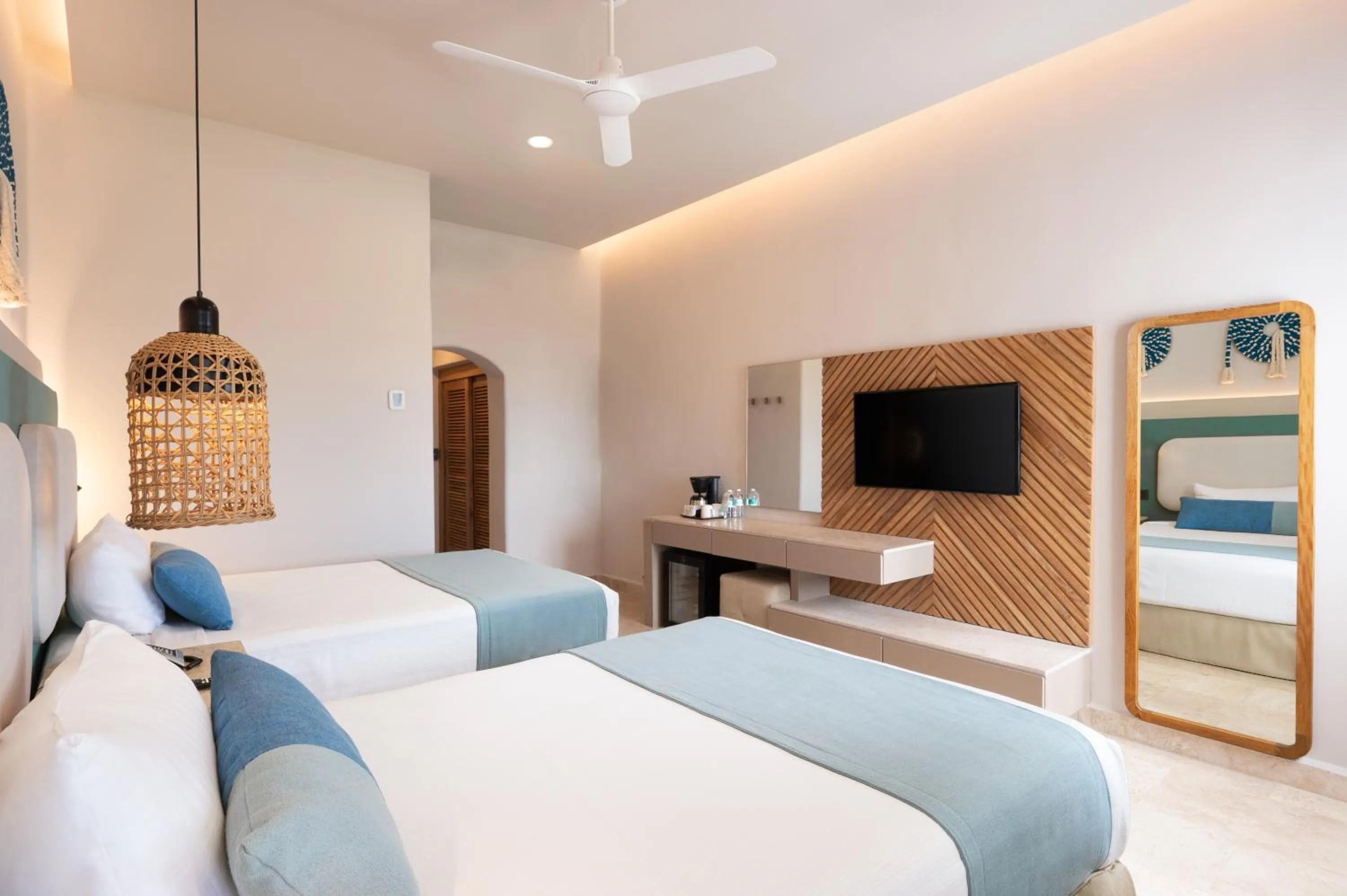 Bed in GR Solaris Caribe Adults Only - All Inclusive