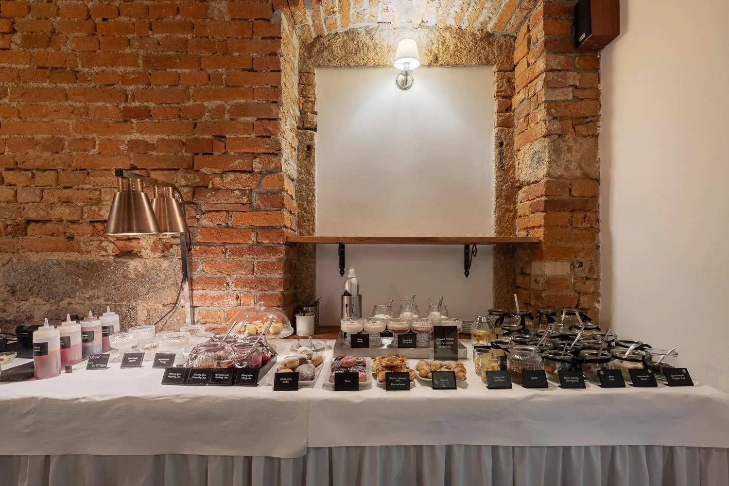 Buffet breakfast in Pytloun Wellness Travel Hotel