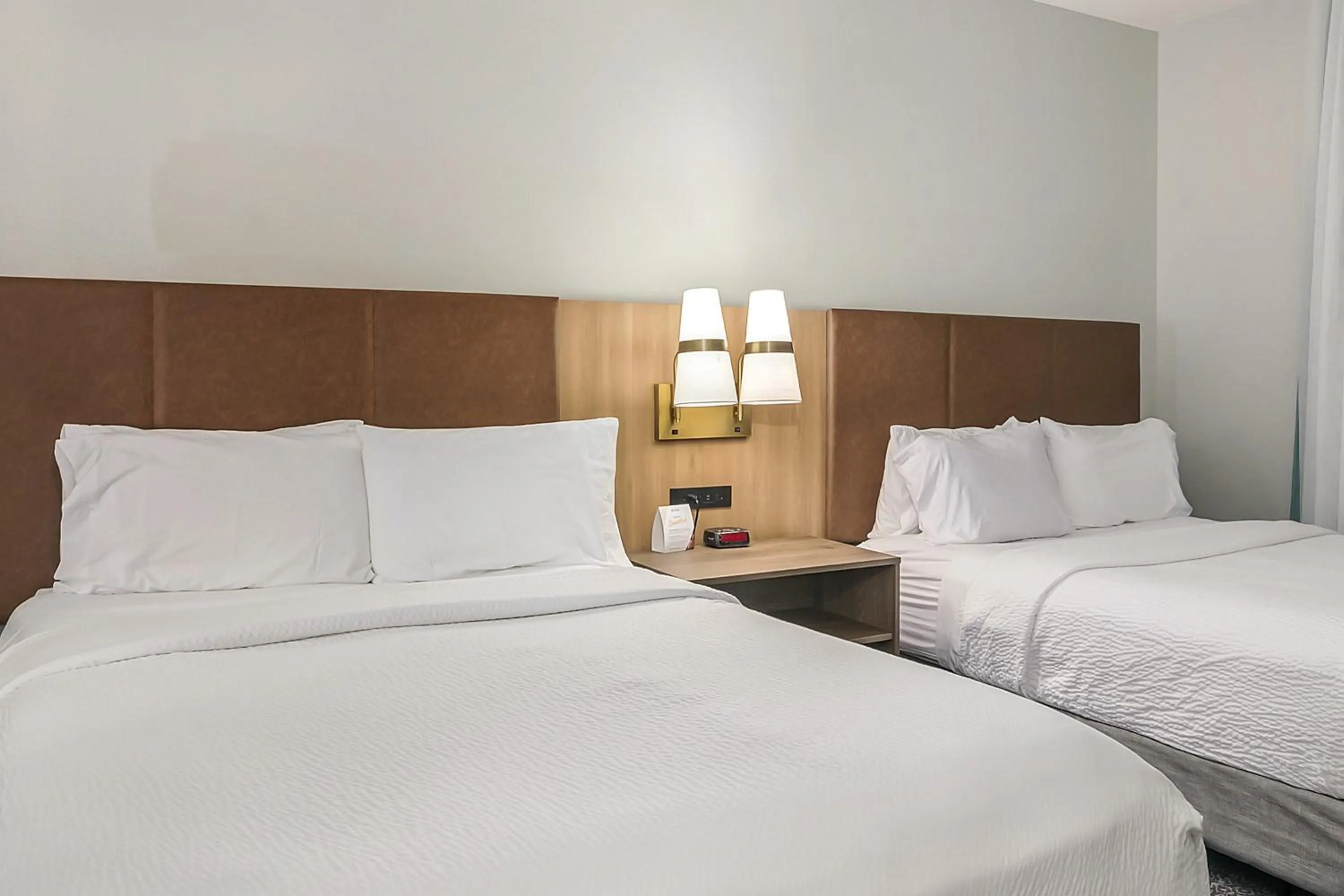 Photo of the whole room, Bed in Staybridge Suites Tyler University Area by IHG