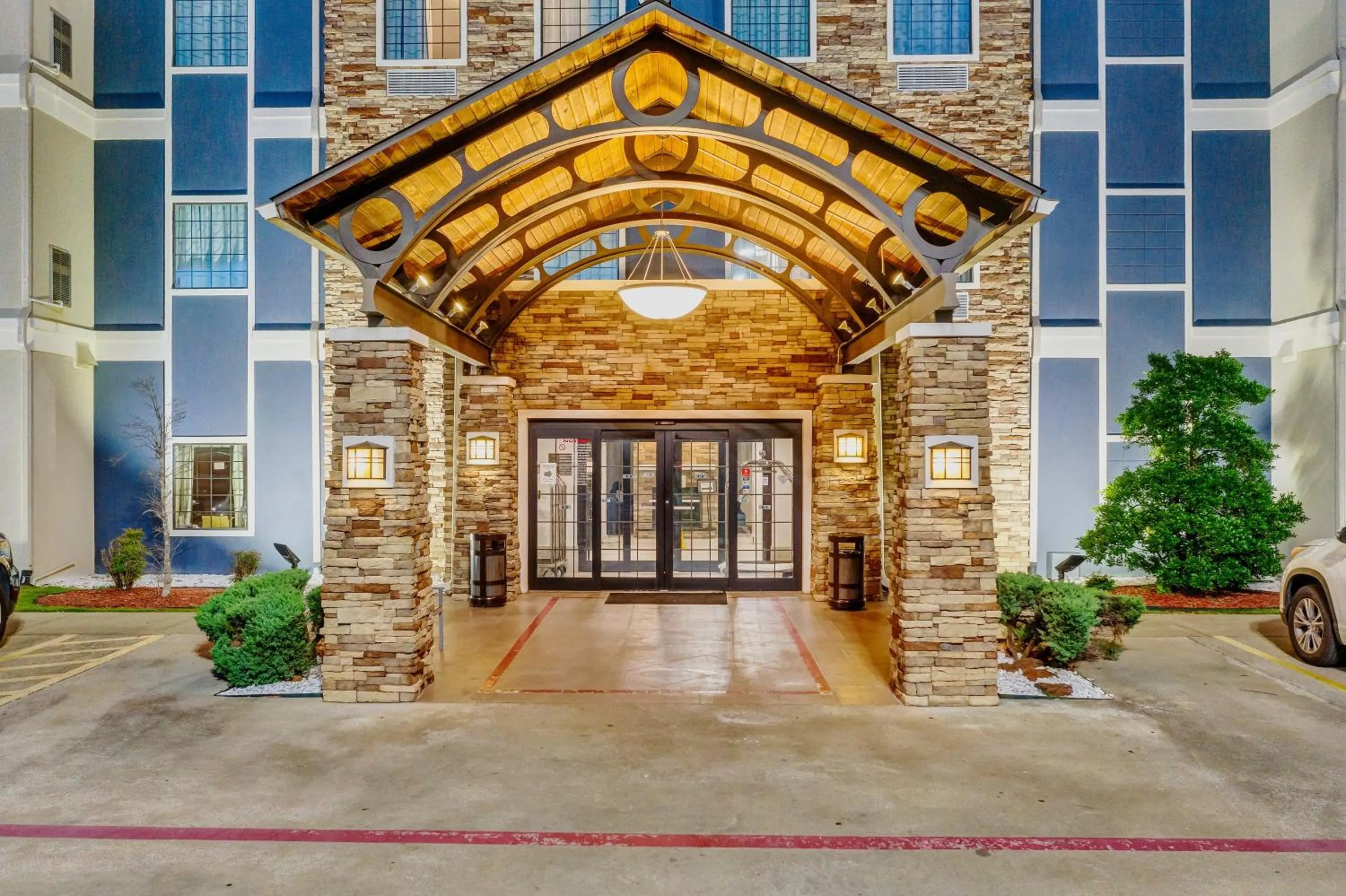 Property building in Staybridge Suites Tyler University Area by IHG