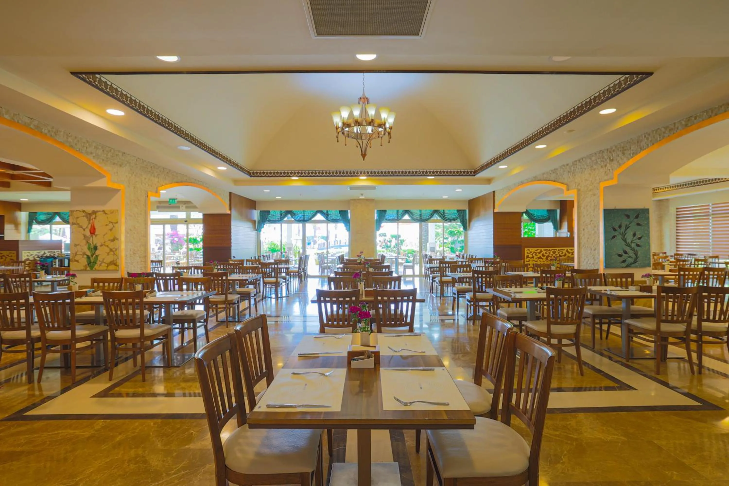 Restaurant/places to eat in Crystal Family Comfort Collection - Ultimate All Inclusive