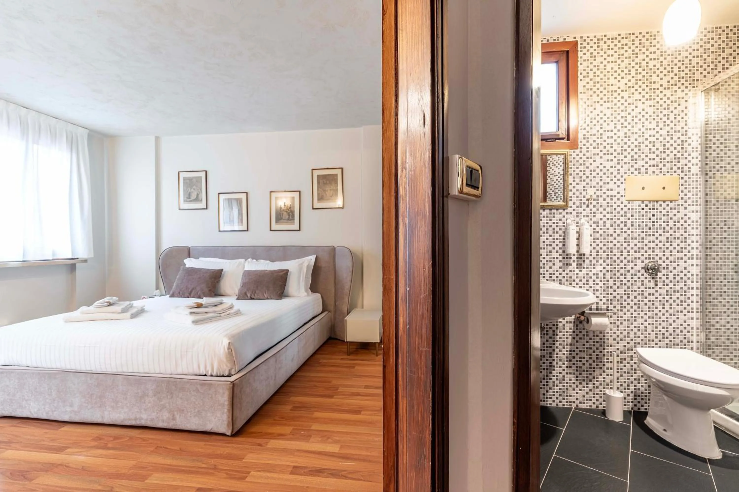 Bathroom, Bed in Ca' Morosini