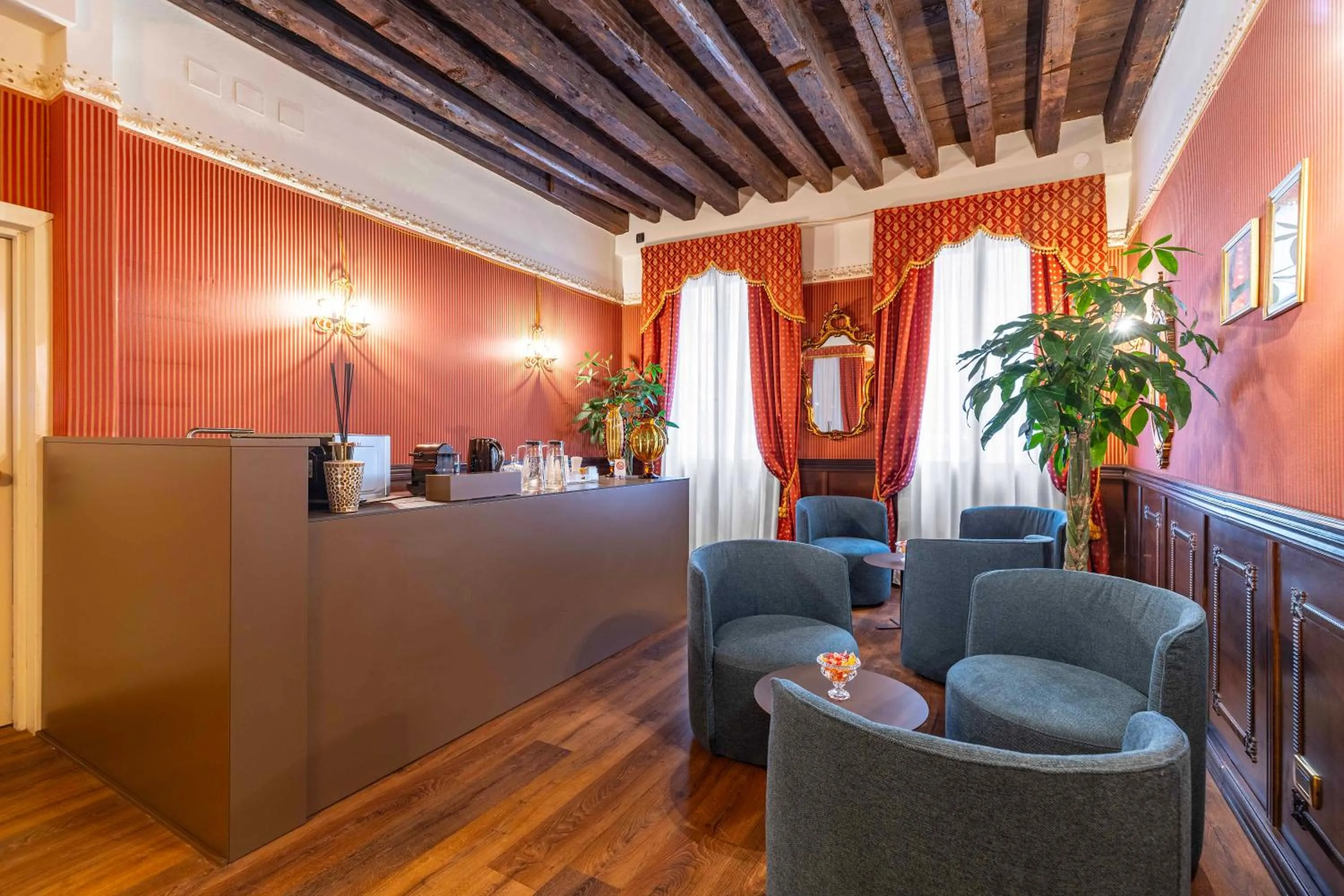 Seating area in Ca' Morosini