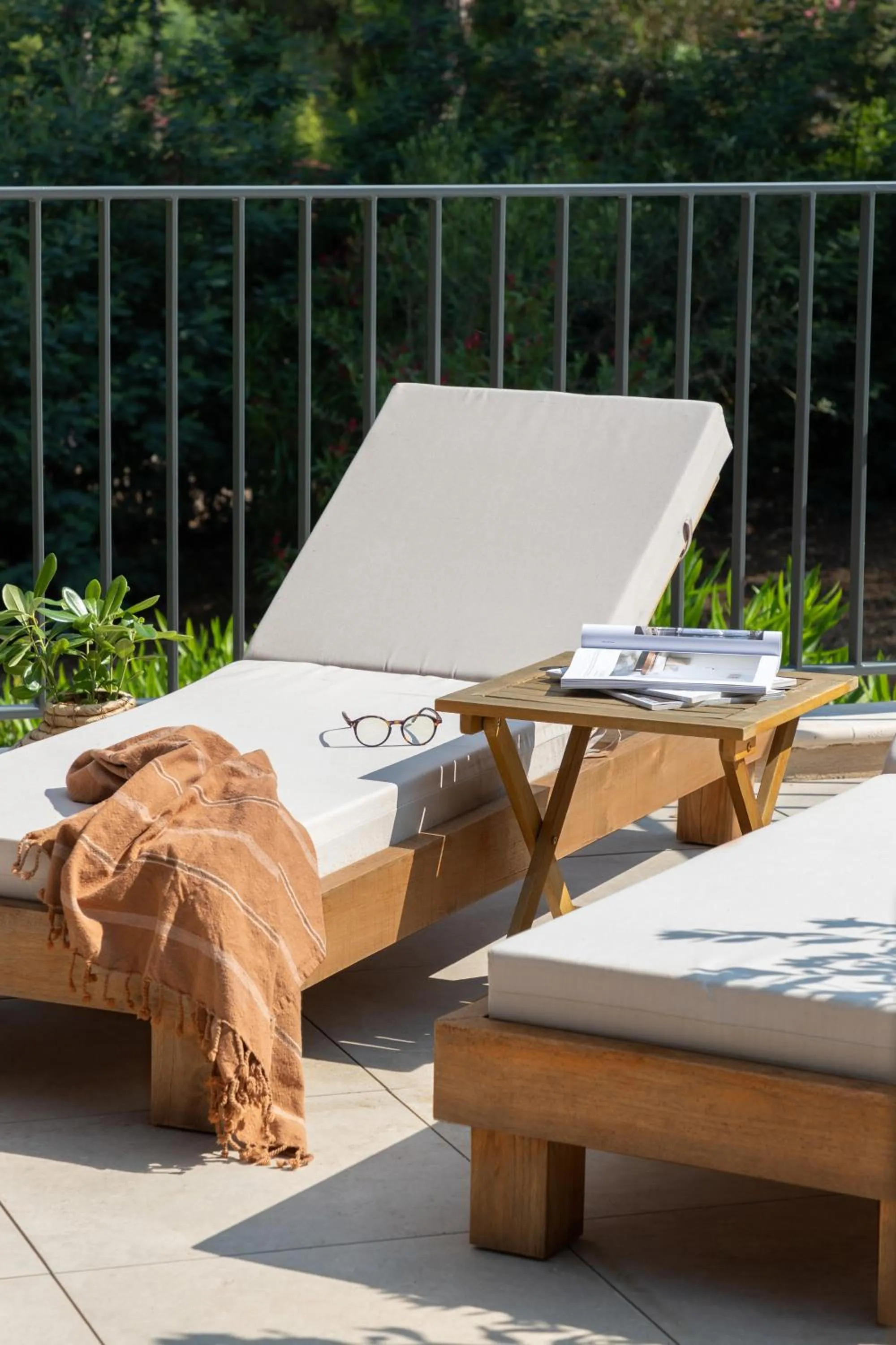 Patio in Hôtel L'Escalet