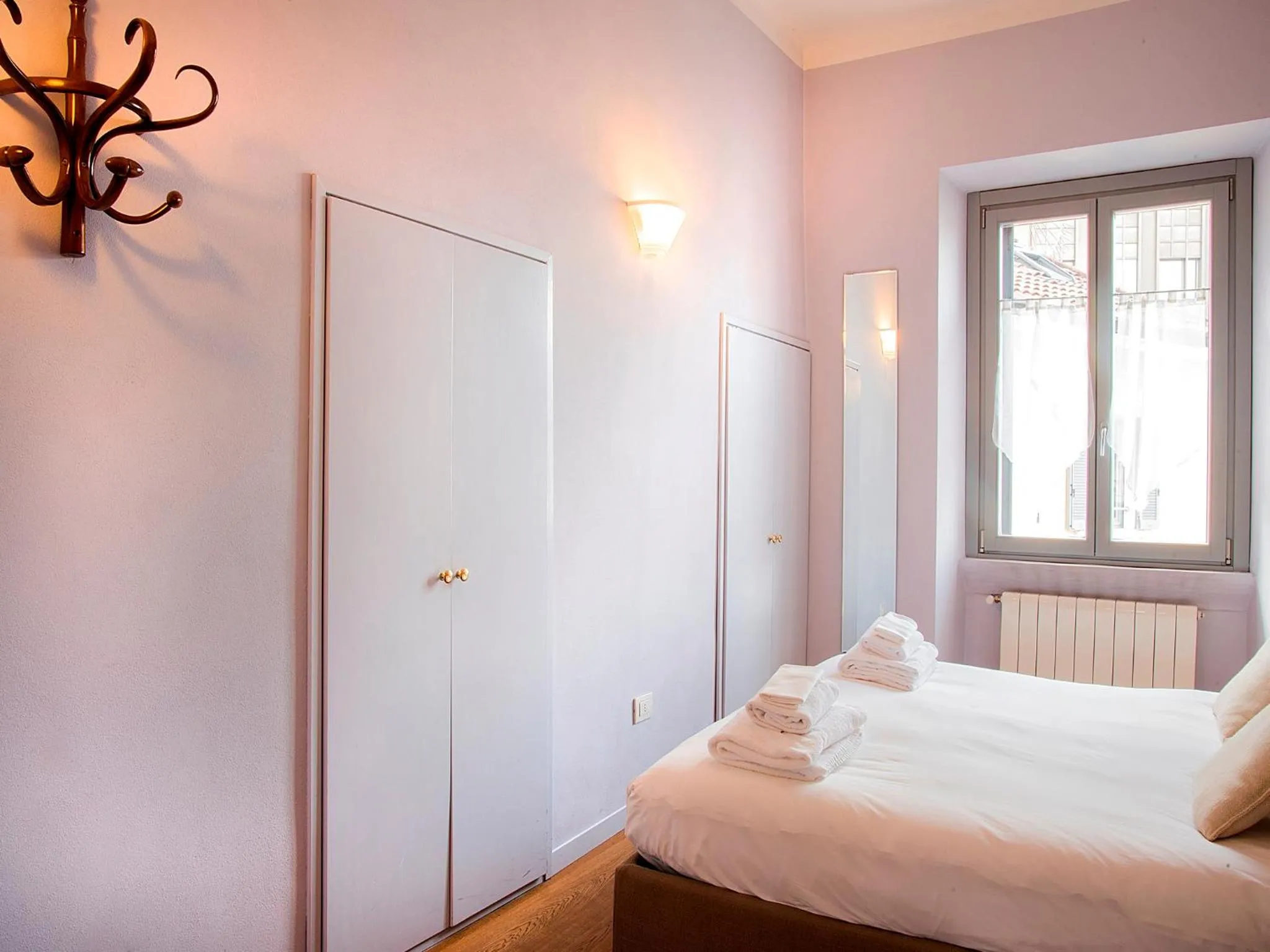 Bedroom, Bed in easyhomes - Porta Venezia Oberdan