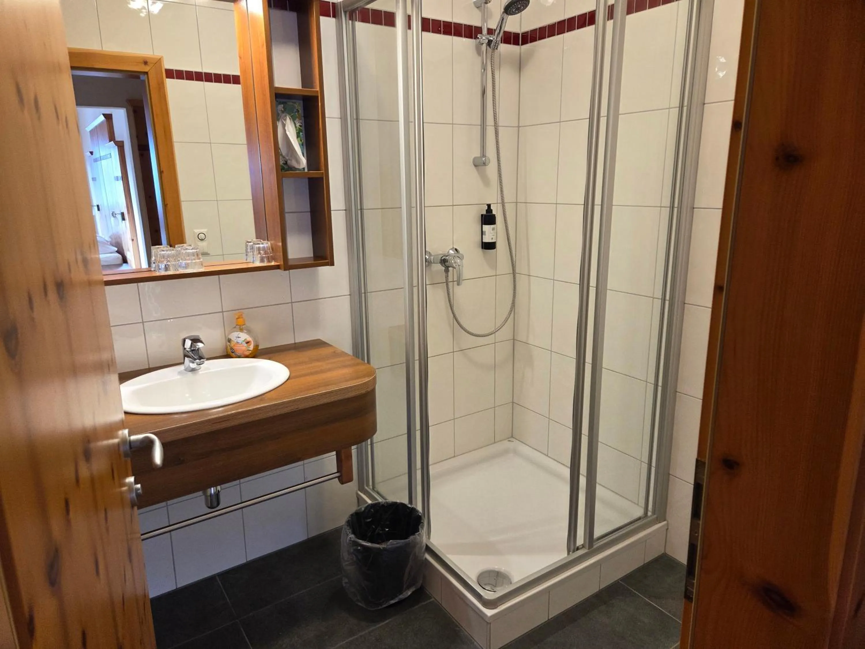 Bathroom in Hotel Restaurant Raunig