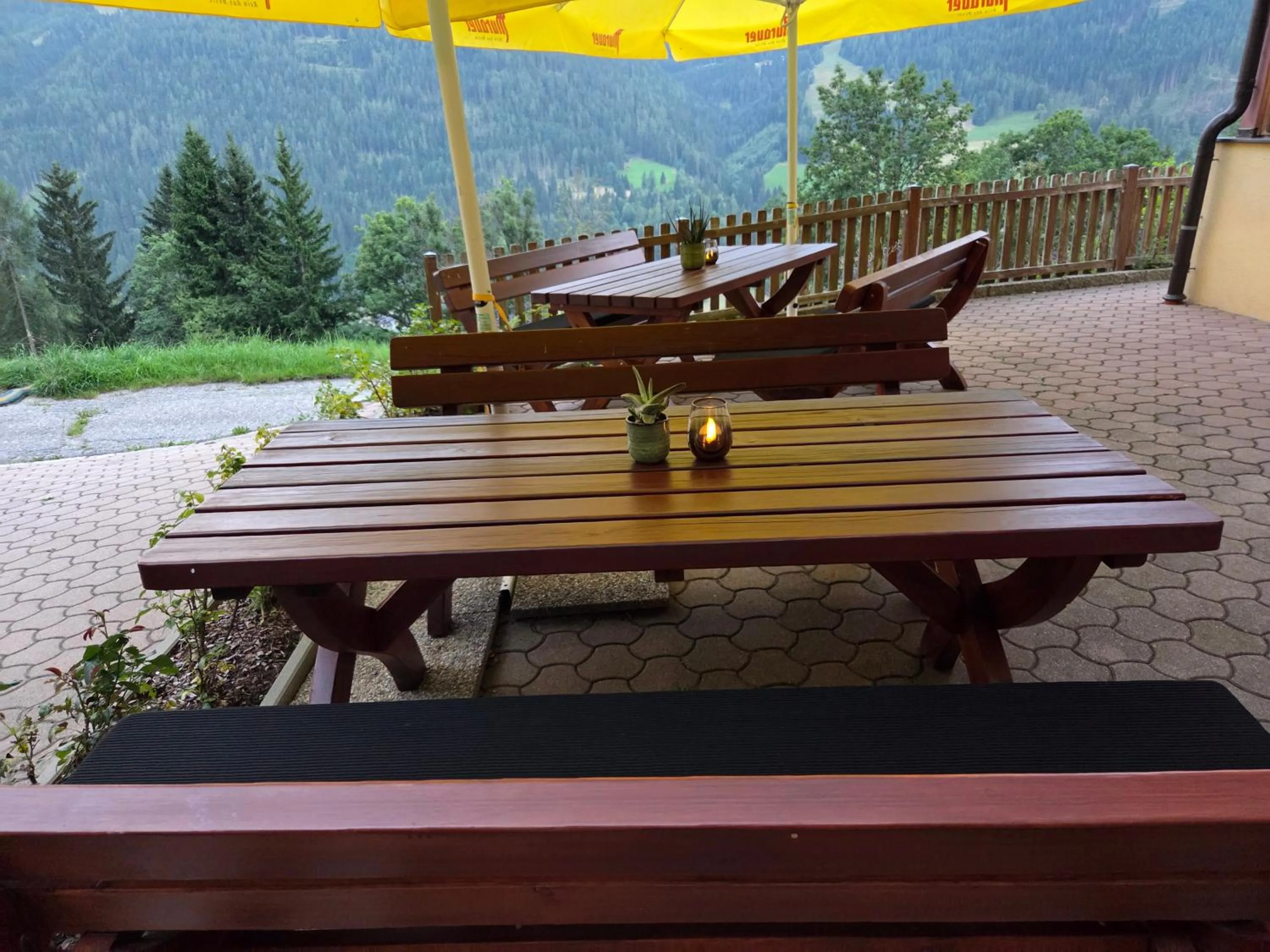 Patio in Hotel Restaurant Raunig