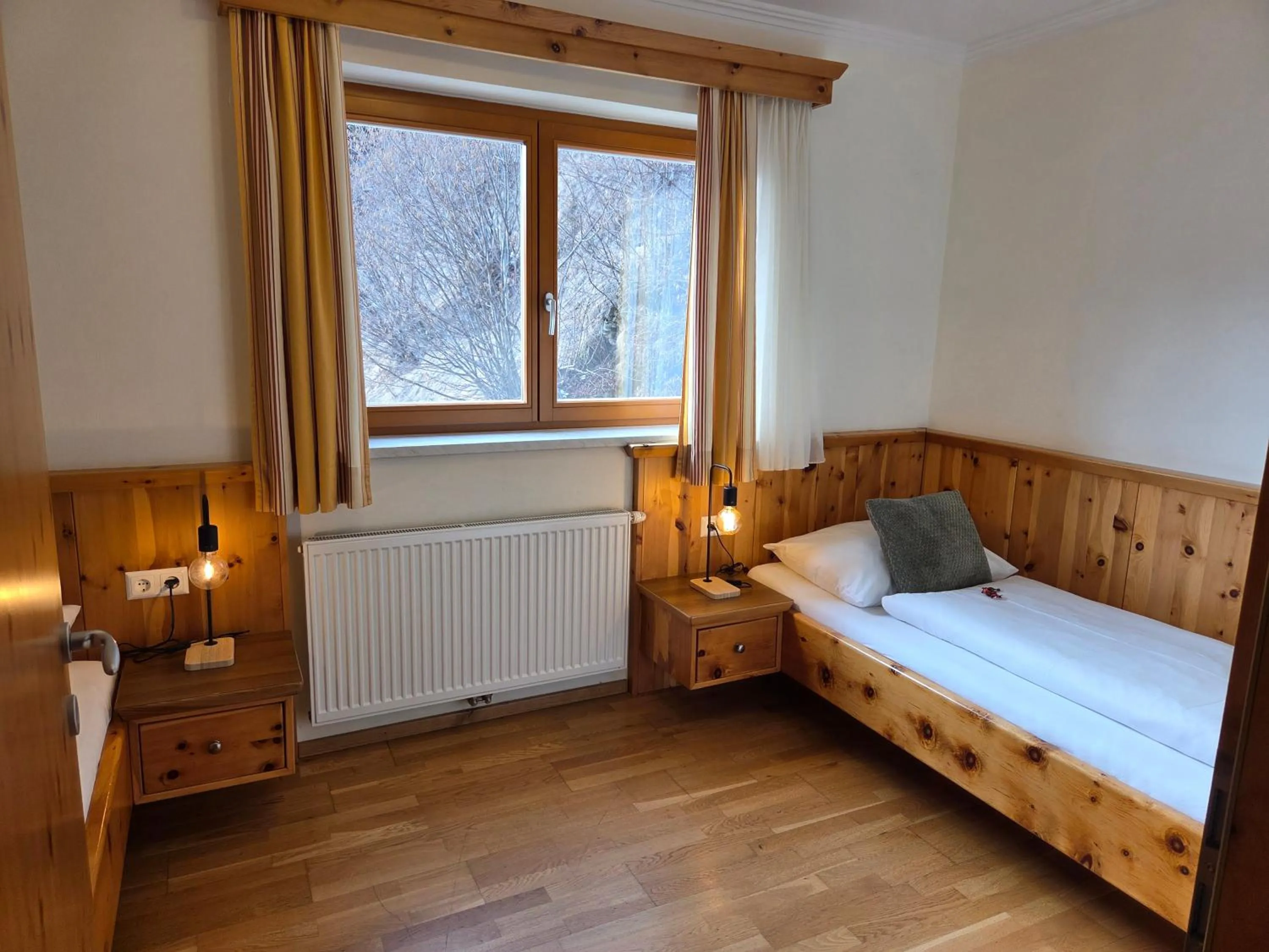 Bedroom, Bed in Hotel Restaurant Raunig