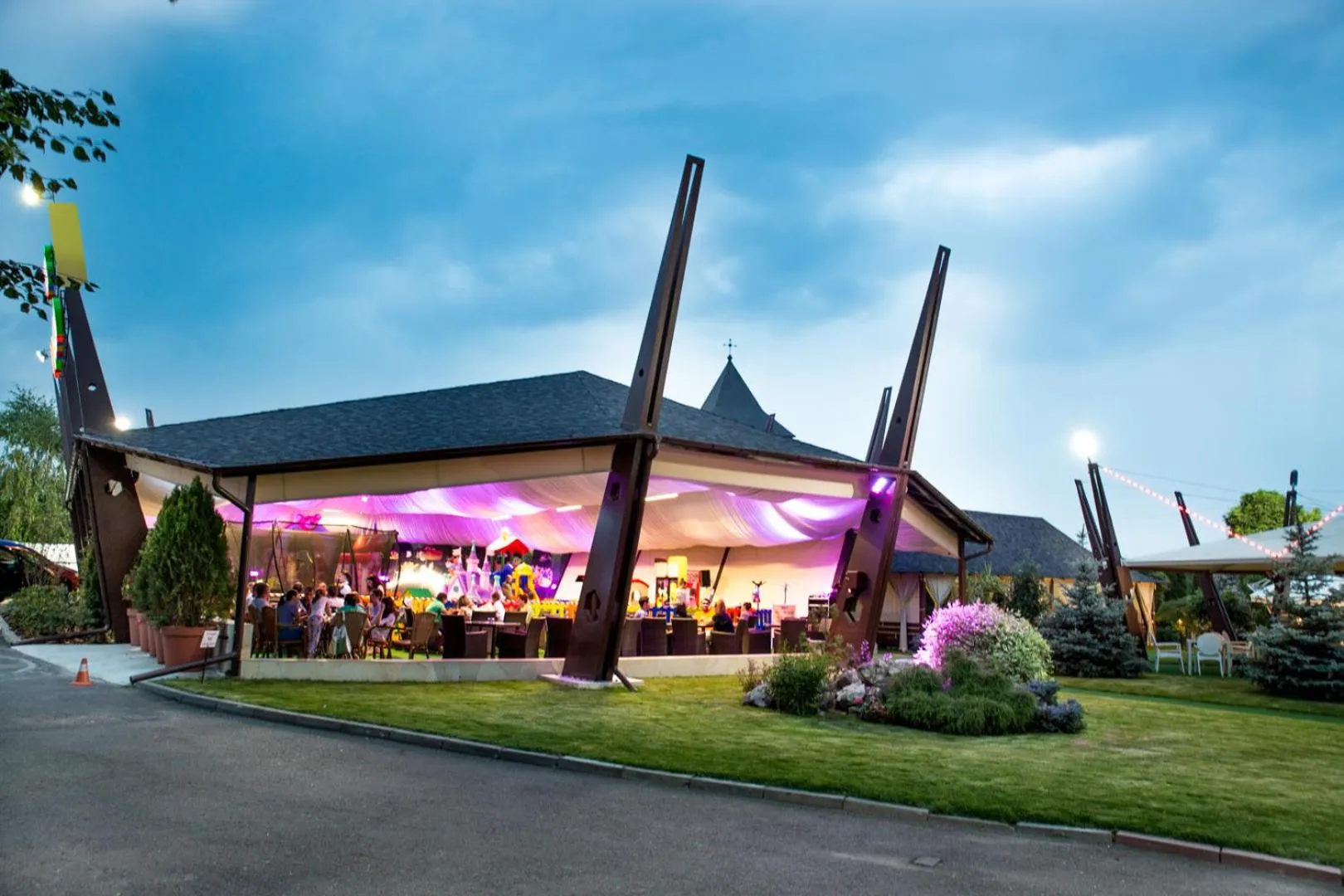 Garden in Hotel Zamca Suceava