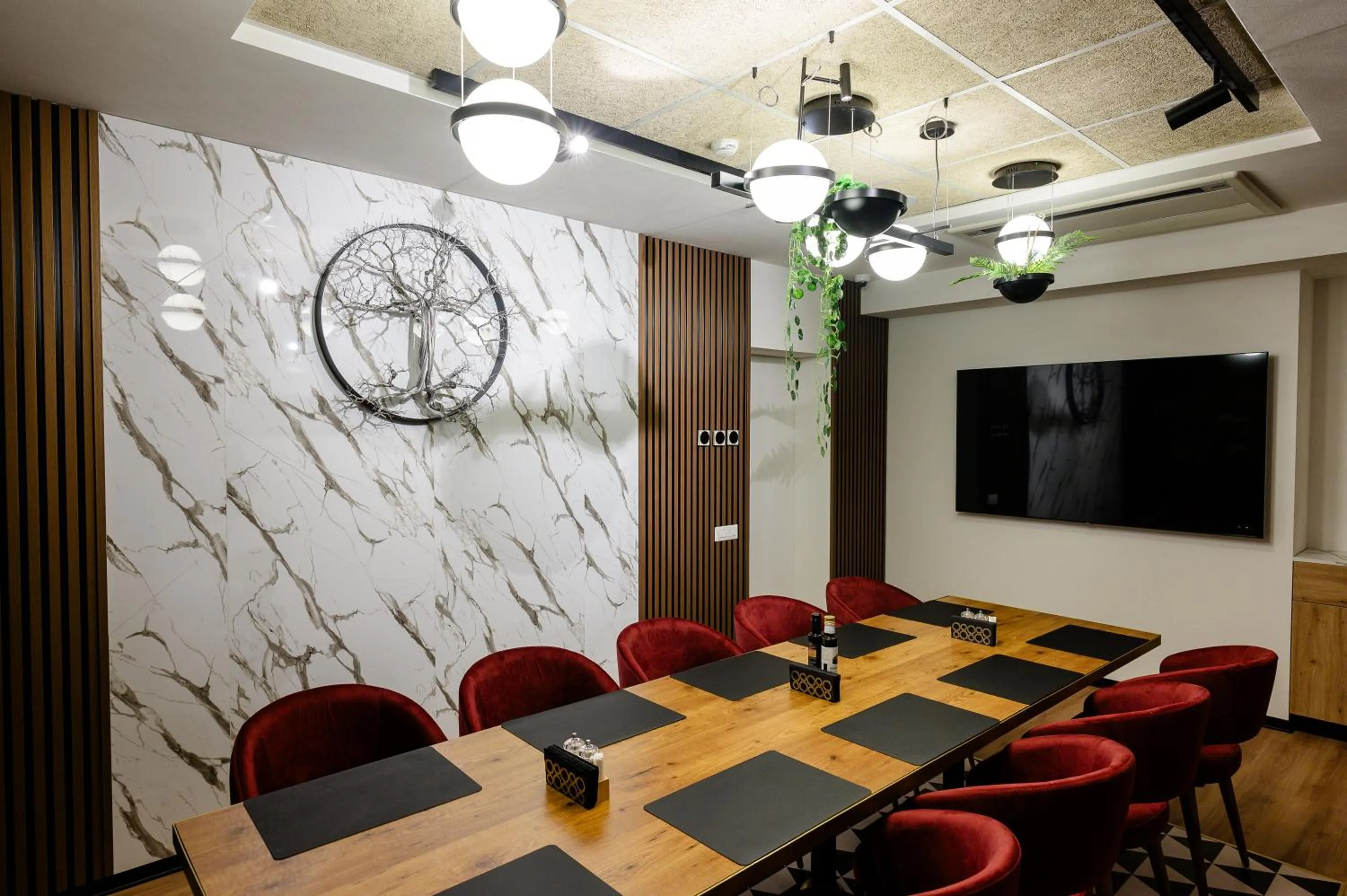 Restaurant/places to eat in Hotel Zamca Suceava