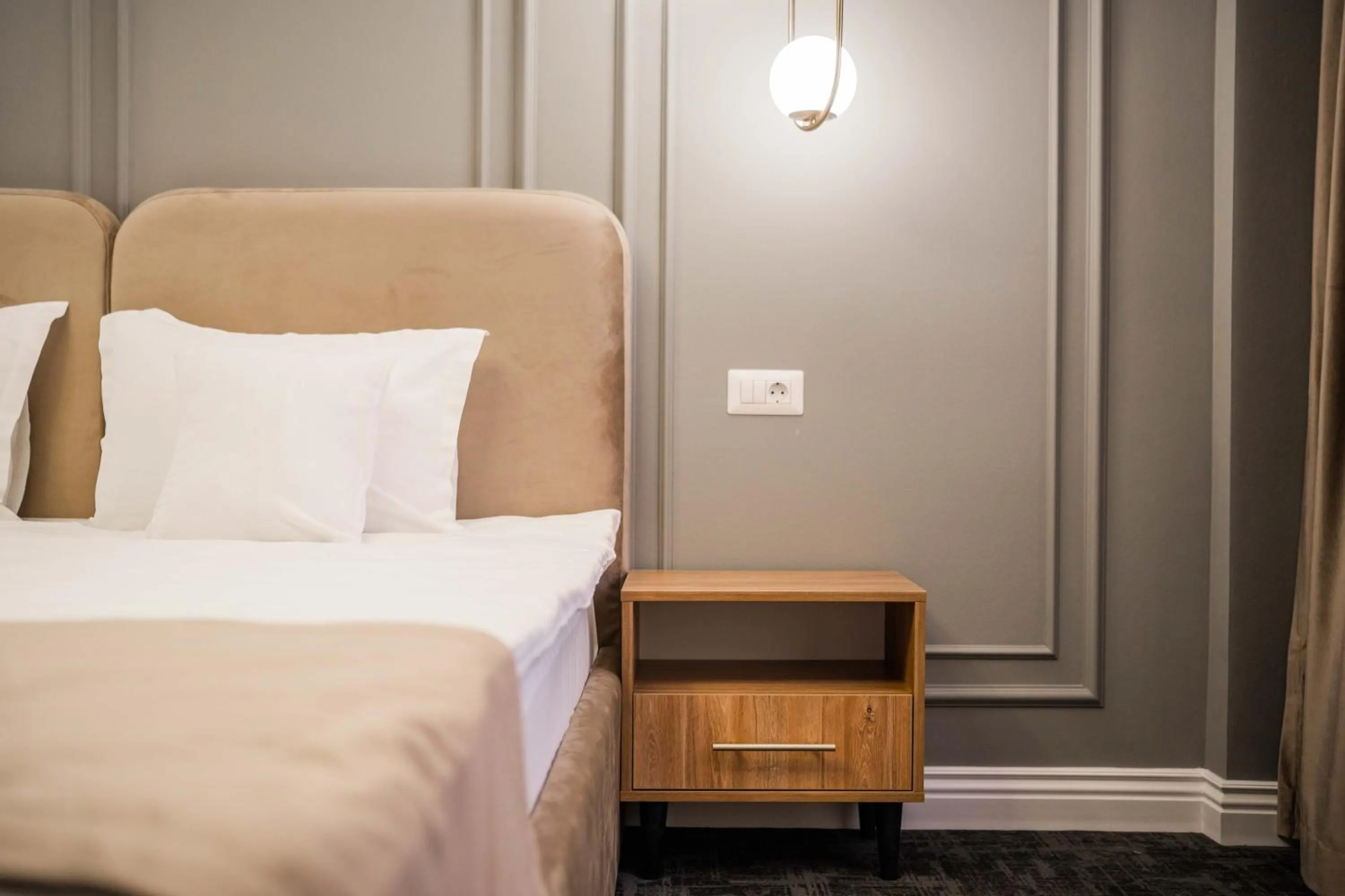 Bed in Hotel Zamca Suceava