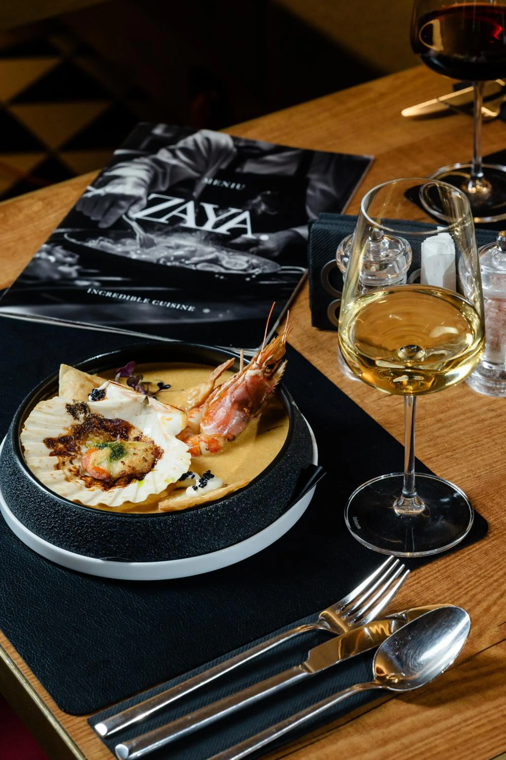 Restaurant/places to eat in Hotel Zamca Suceava