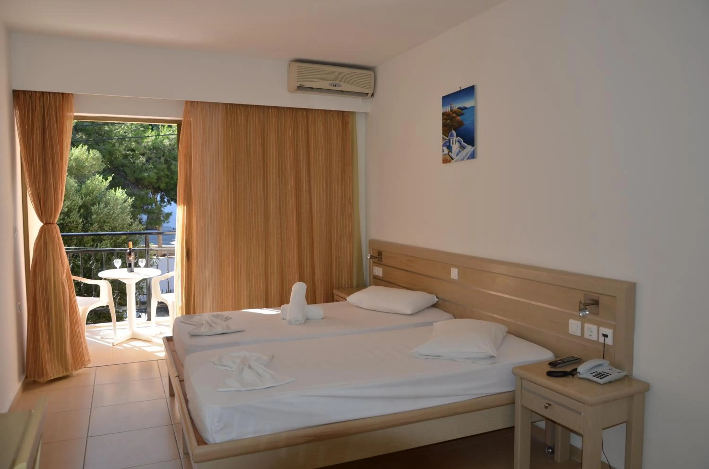 Photo of the whole room, Bed in Plaza Hotel