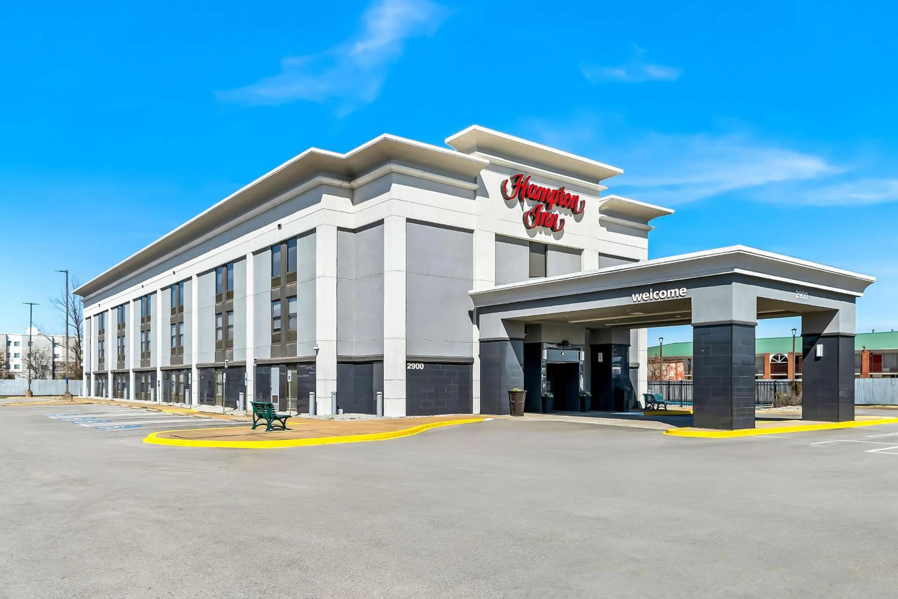 Property building in Hampton Inn Jonesboro