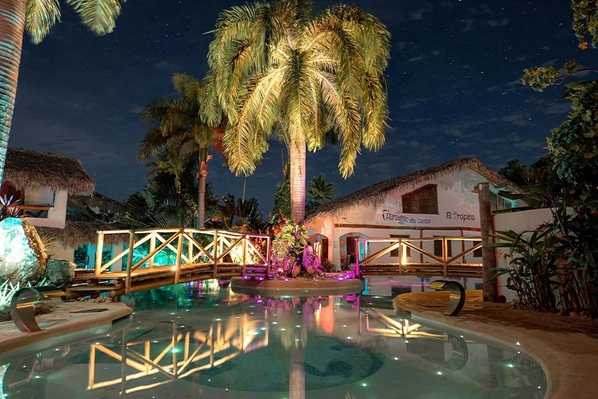 Property building in Paradiso del Caribe