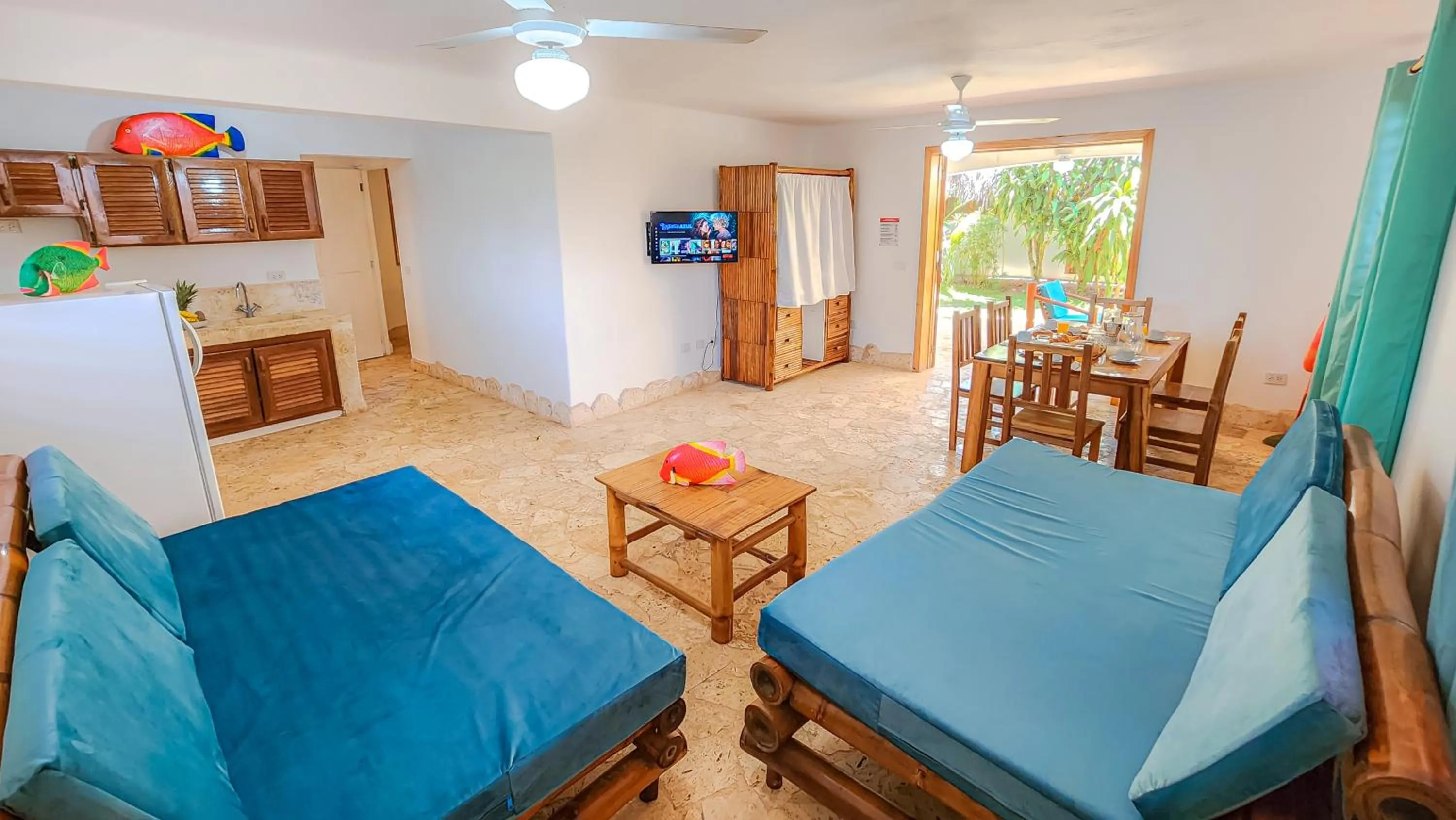 TV and multimedia in Paradiso del Caribe