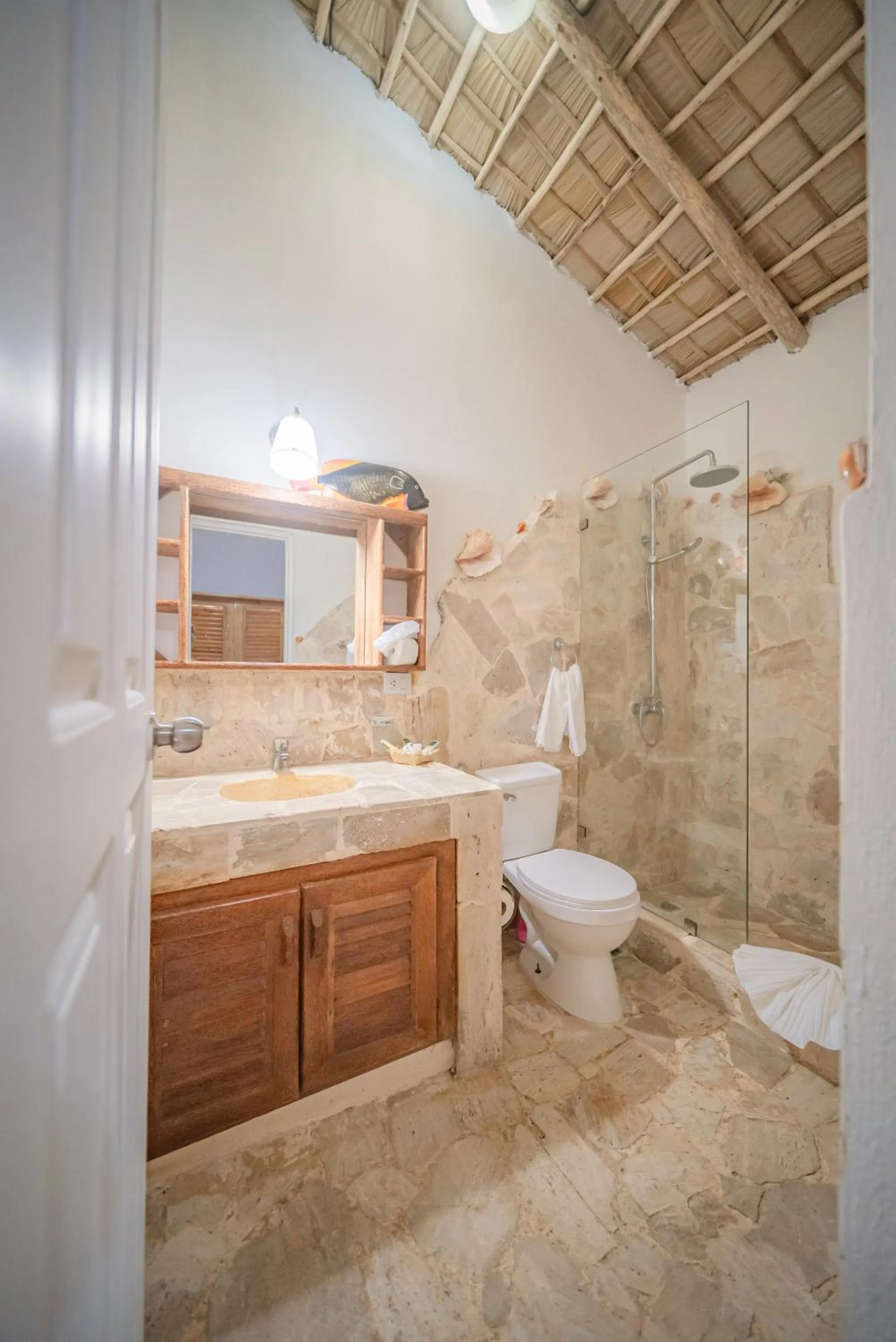 Shower in Paradiso del Caribe