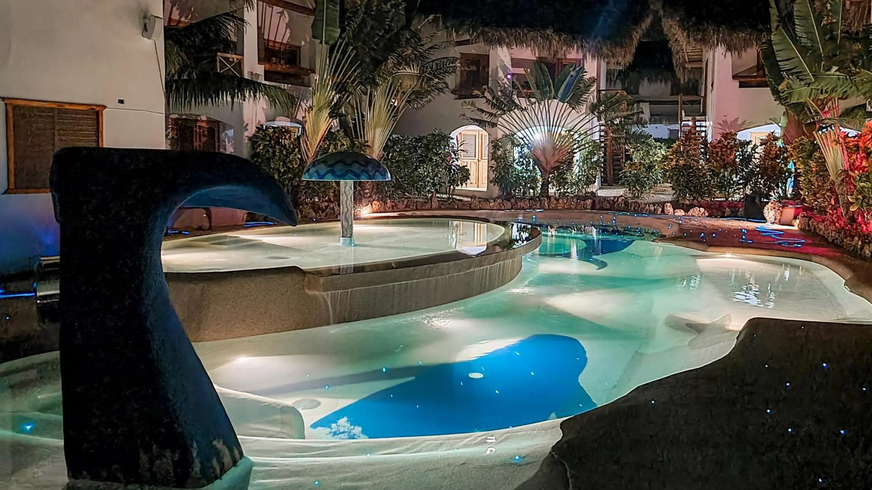 Night in Paradiso del Caribe