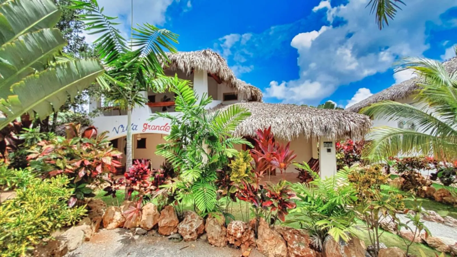 Property building in Paradiso del Caribe