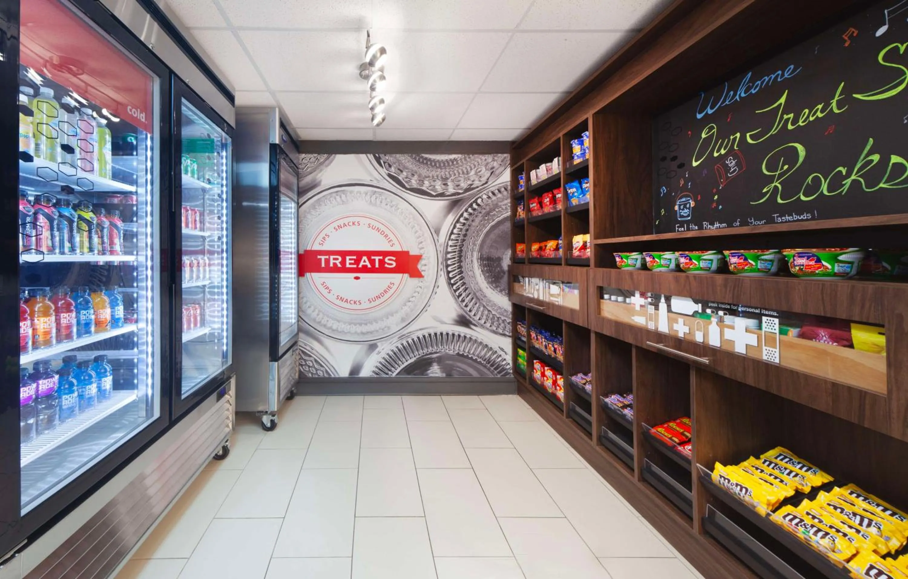 Restaurant/places to eat in Hampton Inn Hotel Atlanta-Southlake