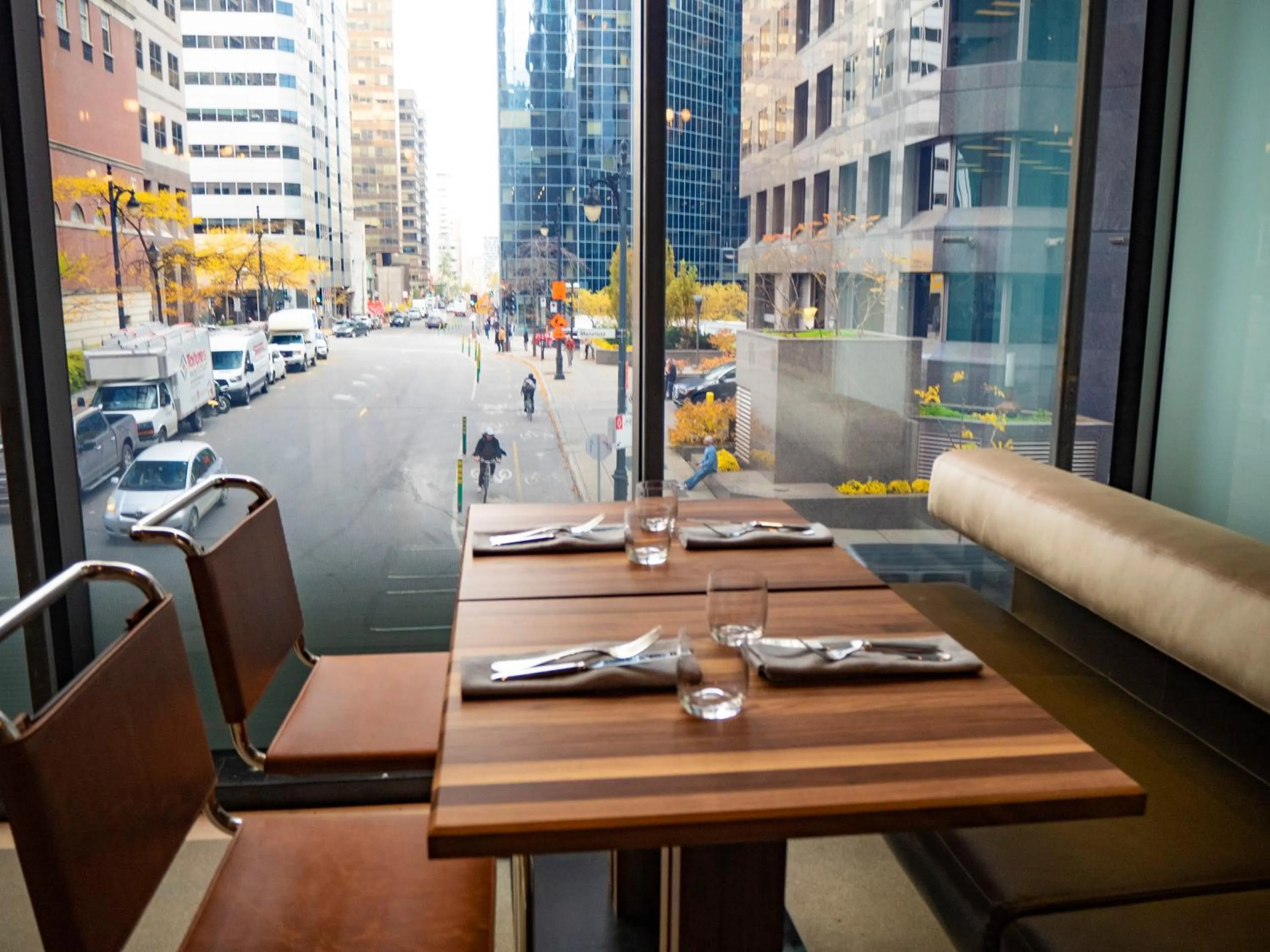 Breakfast in Hôtel Le Germain Montréal