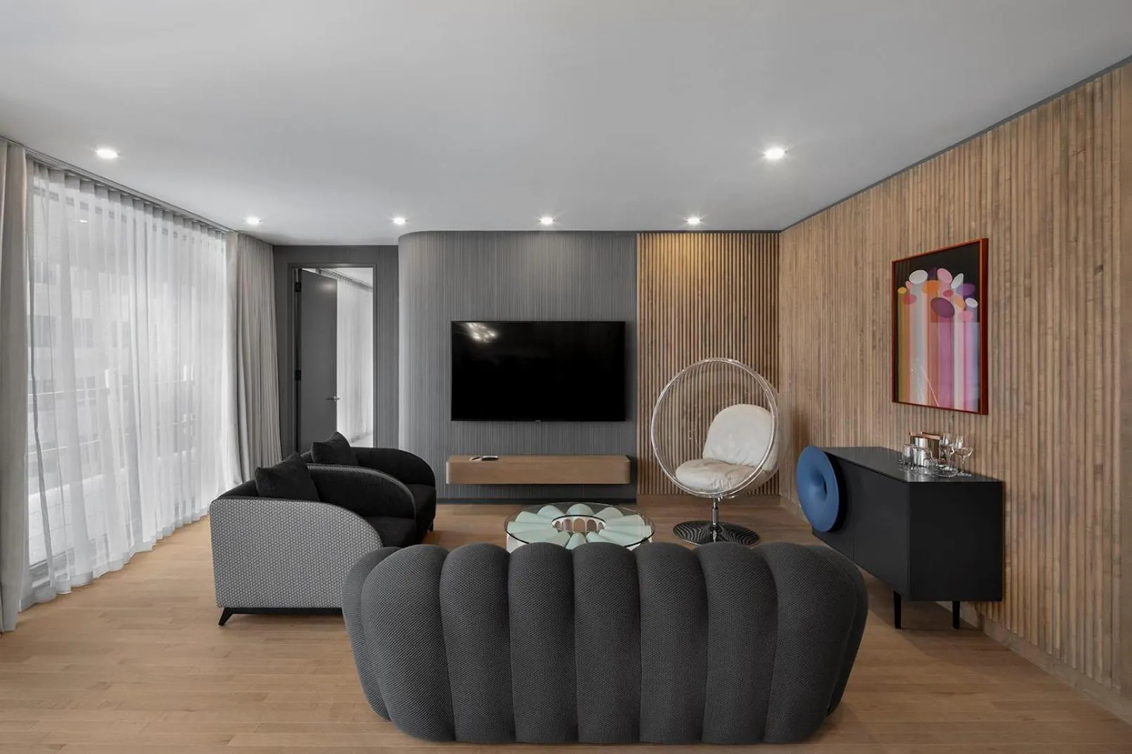 TV and multimedia in Hôtel Le Germain Montréal