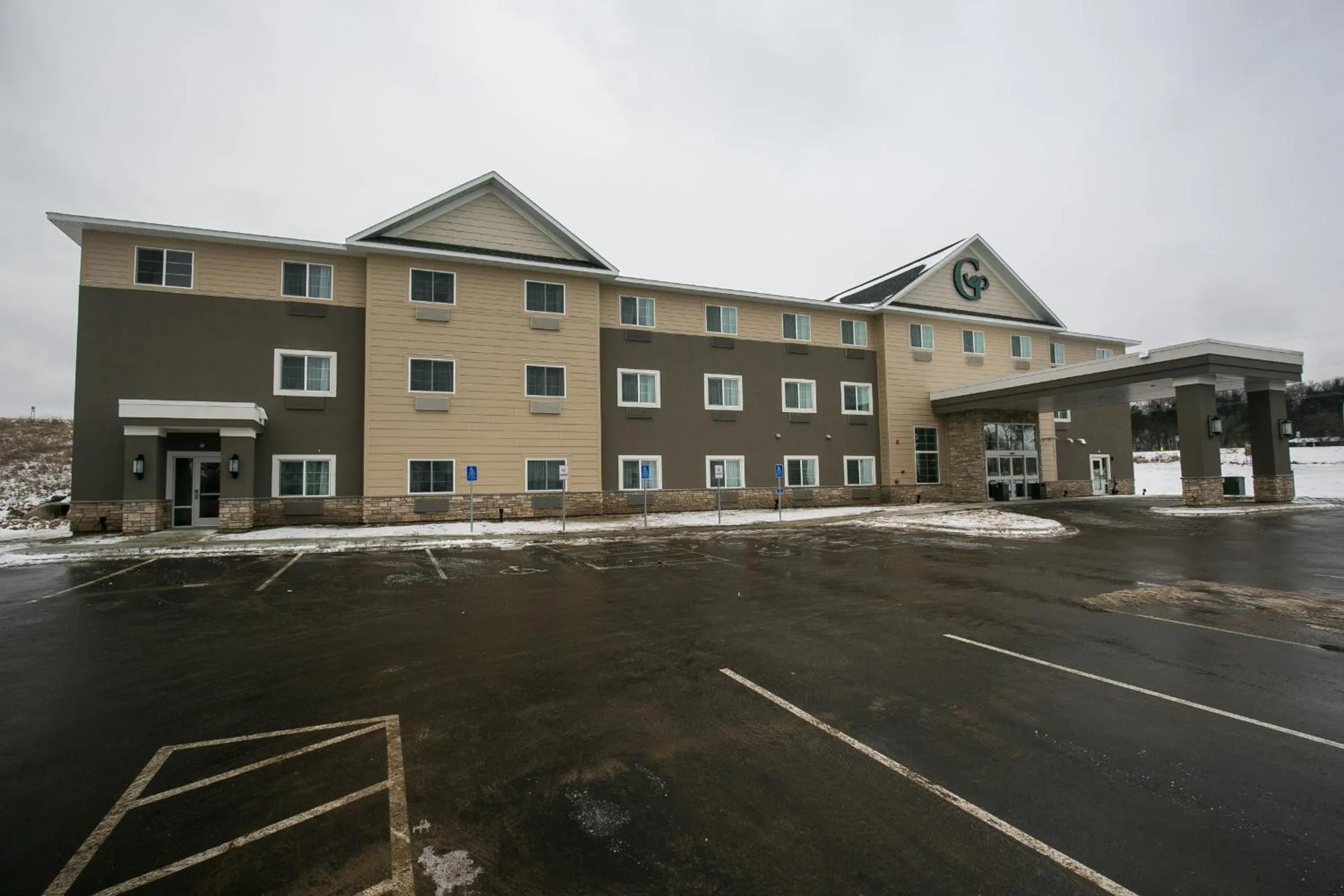 Property building in GrandStay Hotel & Suites