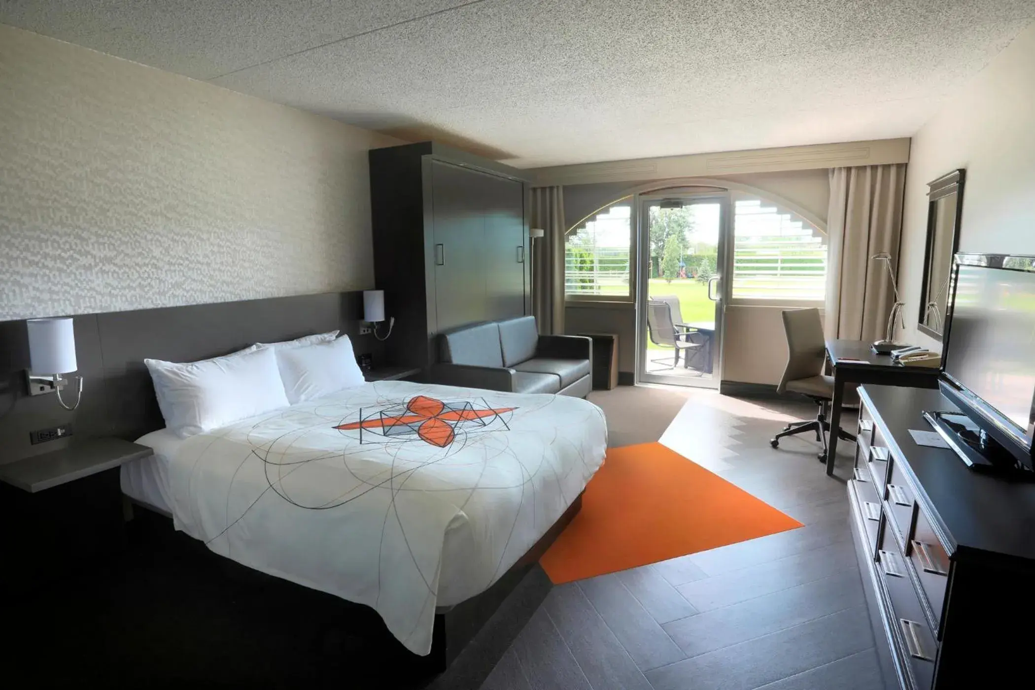 Queen Room - single occupancy in Auberge Godefroy Queen Room - single occupancy in Auberge Godefroy