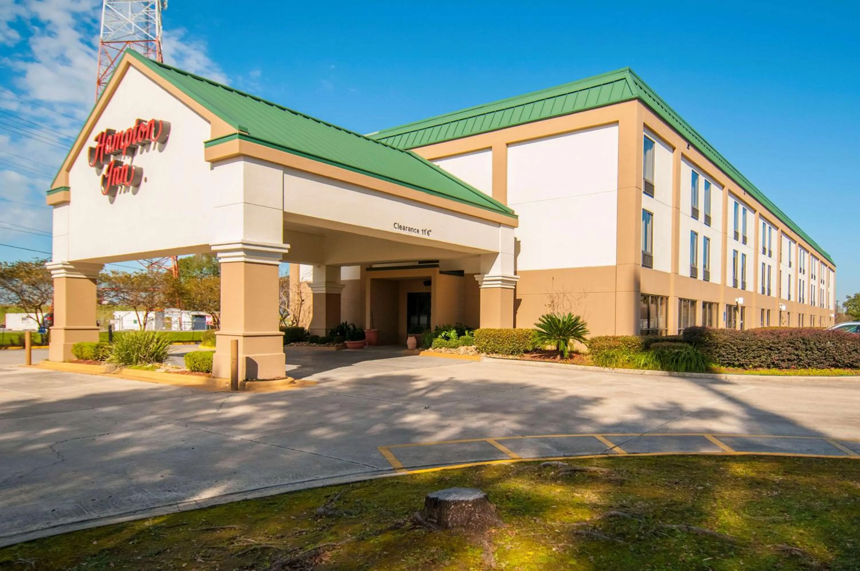 Property building in Hampton Inn Lafayette Louisiana