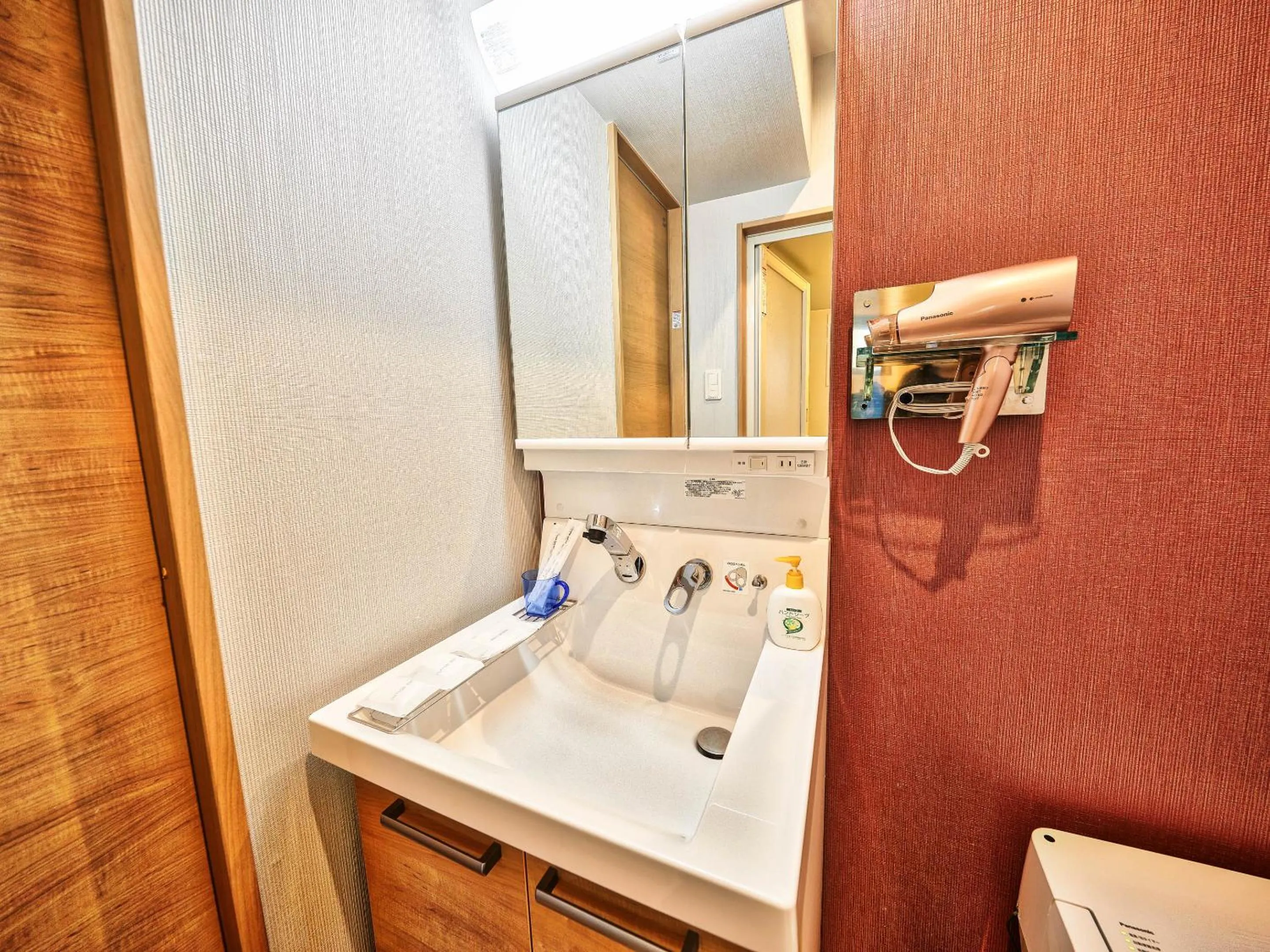 Photo of the whole room in Terrace Resort Chatan West