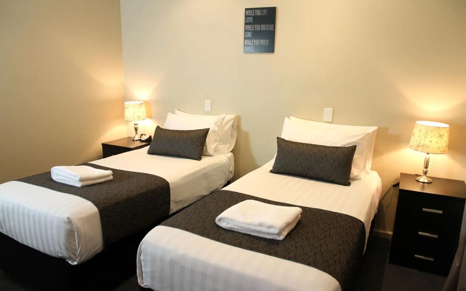 Bedroom, Bed in Robinvale Bridge Motel