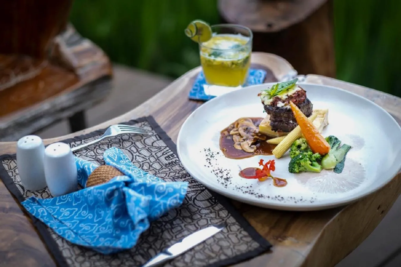 Lunch in Nau Villa Ubud