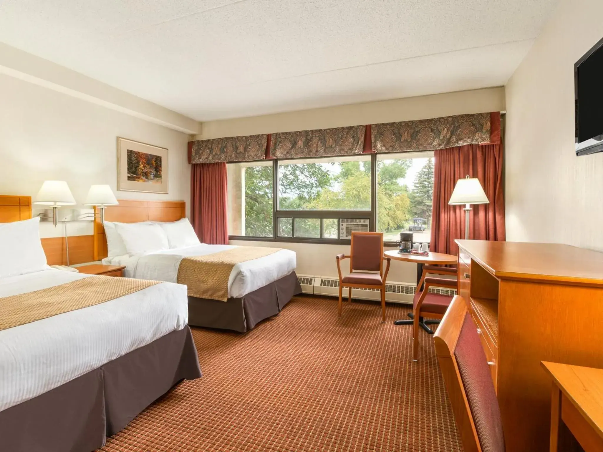 Double Room with Two Double Beds - Non-Smoking in Travelodge by Wyndham Edmonton East Double Room with Two Double Beds - Non-Smoking in Travelodge by Wyndham Edmonton East